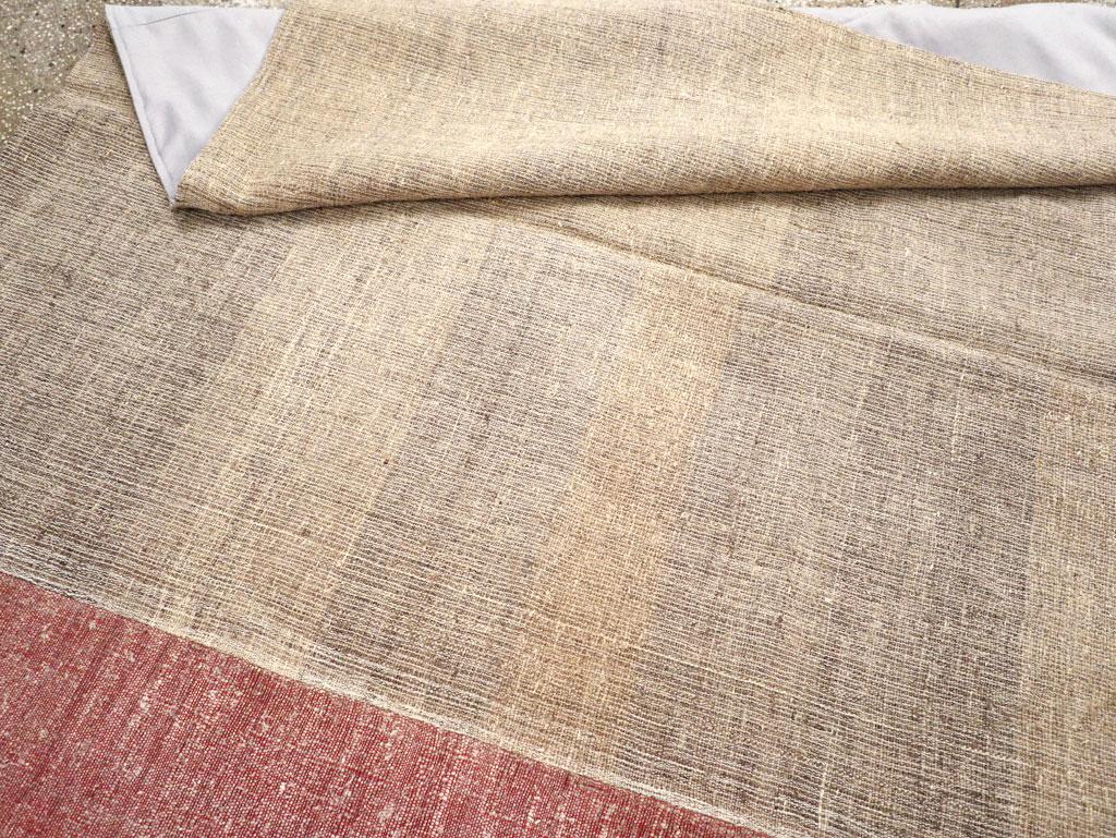Mid-20th Century Turkish Flatweave Kilim Room Size Rug For Sale 2