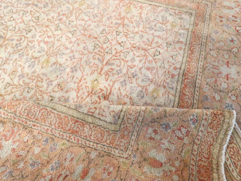 Galerie Shabab Collection Mid-20th Century Turkish Sivas Rug (Wolle) im Angebot