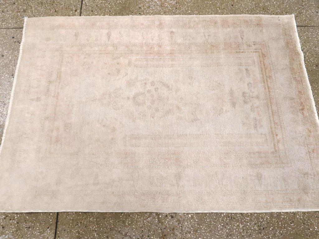 Galerie Shabab Collection Mitte des 20. Jahrhunderts Türkischer Sivas-Würfelteppich im Zustand „Hervorragend“ im Angebot in New York, NY