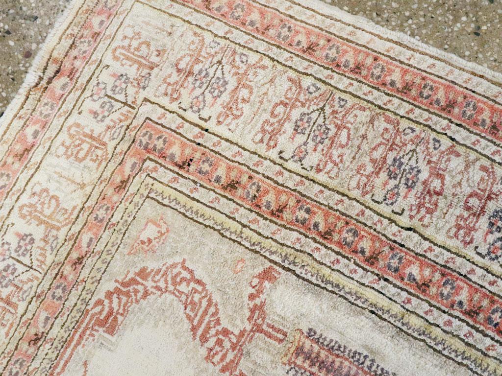 Galerie Shabab Collection Sivas Turque du milieu du 20ème siècle Tapis de plaid Excellent état - En vente à New York, NY
