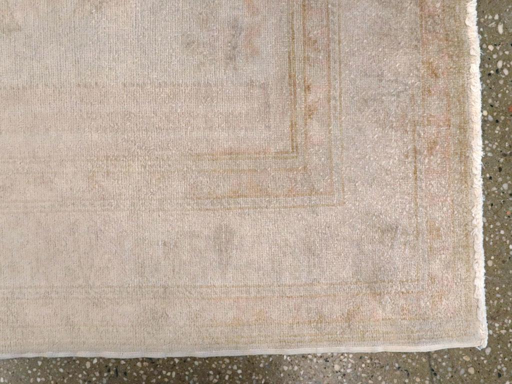 Colección Galerie Shabab Alfombra turca Sivas de mediados del siglo XX en Excelente estado para la venta en New York, NY