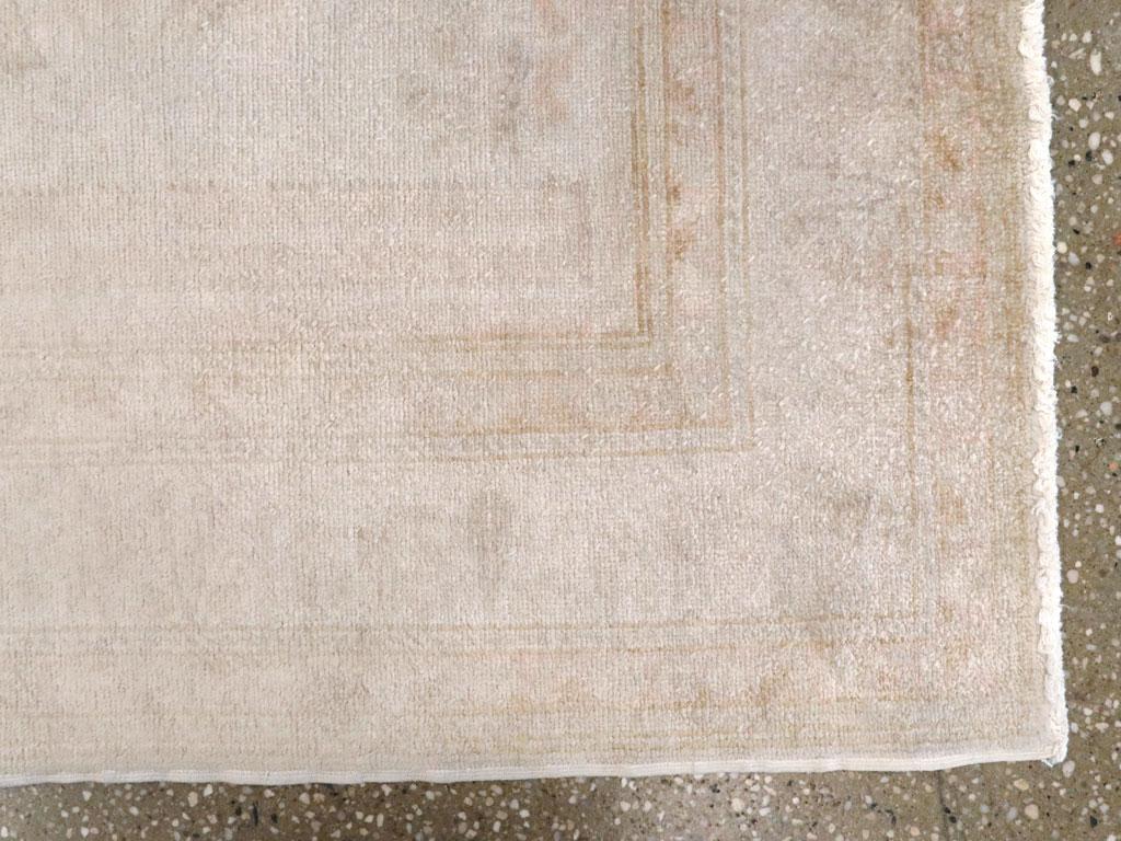 Galerie Shabab Collection Mitte des 20. Jahrhunderts Türkischer Sivas-Würfelteppich im Angebot 1