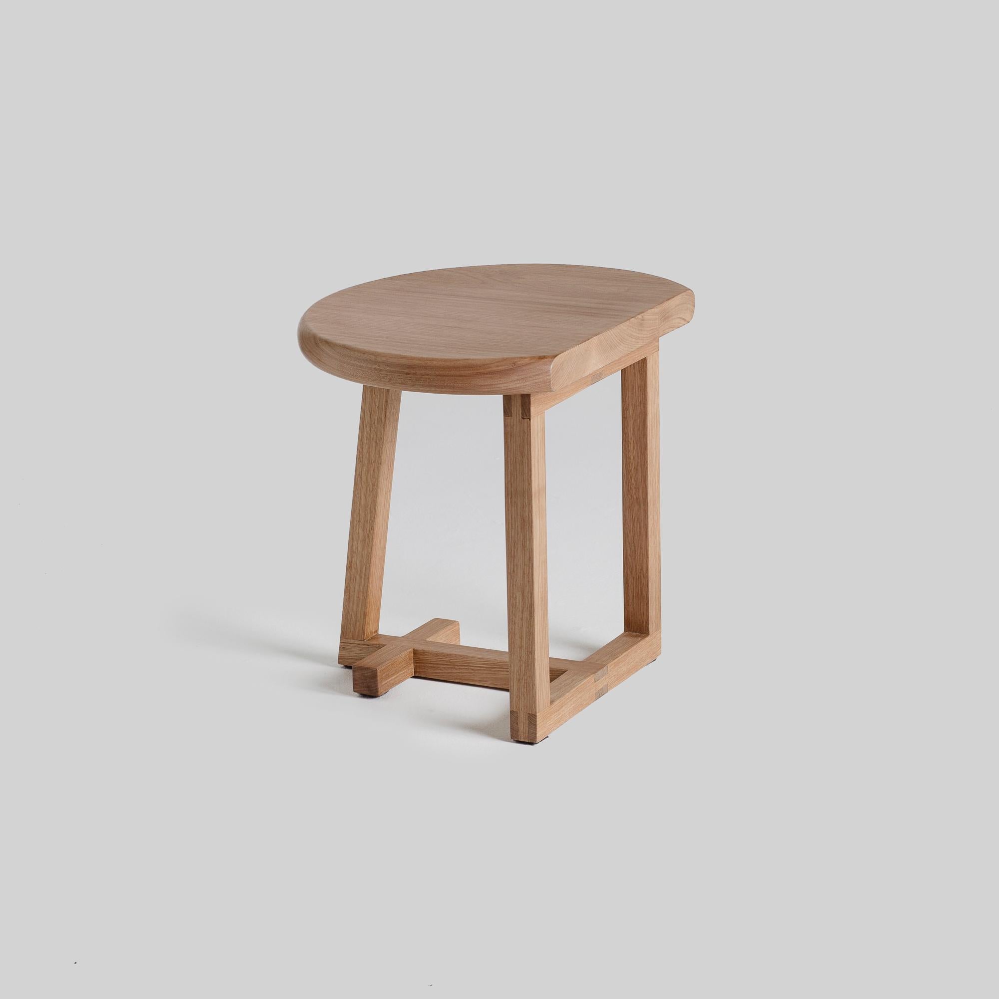 Galerina Side Table, Contemporary Handcrafted Brazilian Hardwood Table In New Condition For Sale In São Paulo, SP