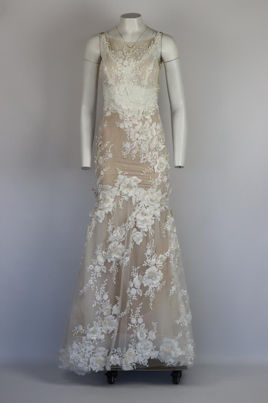 Galia Lahav embellished floral appliquéd tulle and silk wedding gown. White. Sleeveless, crewneck. Zip fastening at back. 72% Polyester, 28% silk. Comes with presentation box. Size: FR 44 (UK 16, IT 48, US 12). Bust: 25 in. Waist: 25 in. Hips: 30.2