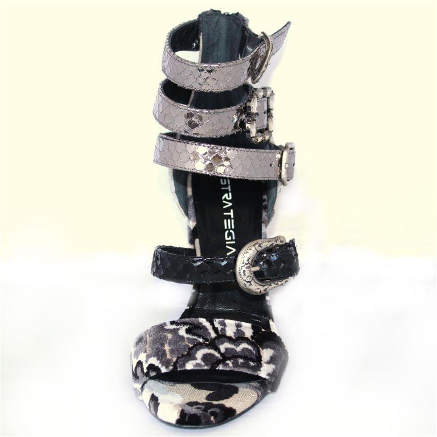 Black Strategia Galizia high sandal size 39 For Sale