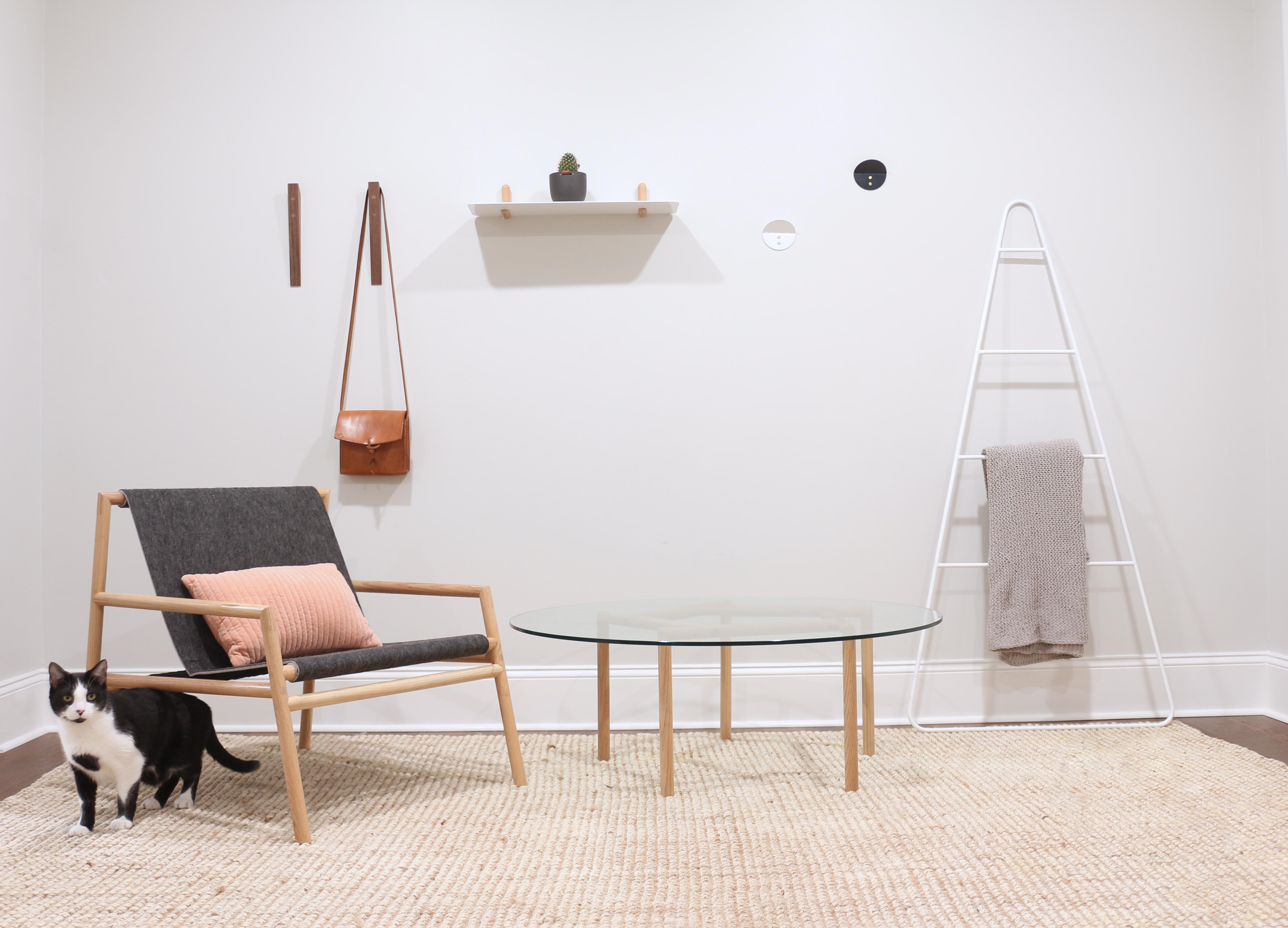 Américain Table basse en verre Gallagher Oak en vente