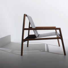 Sillón Gallagher Nogal Cuero Negro