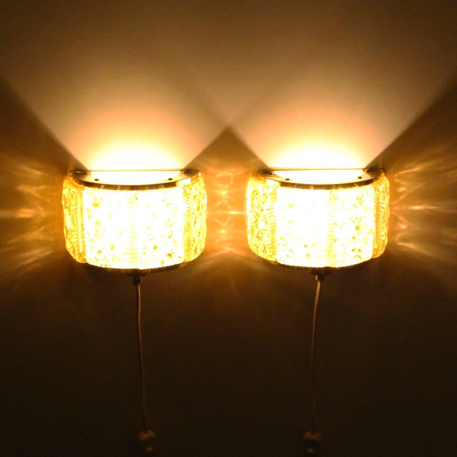 Gallalampet, Pair of Sconces by Vitrika, 1970s, Brass & Golden Glass Wall Lamps For Sale 1