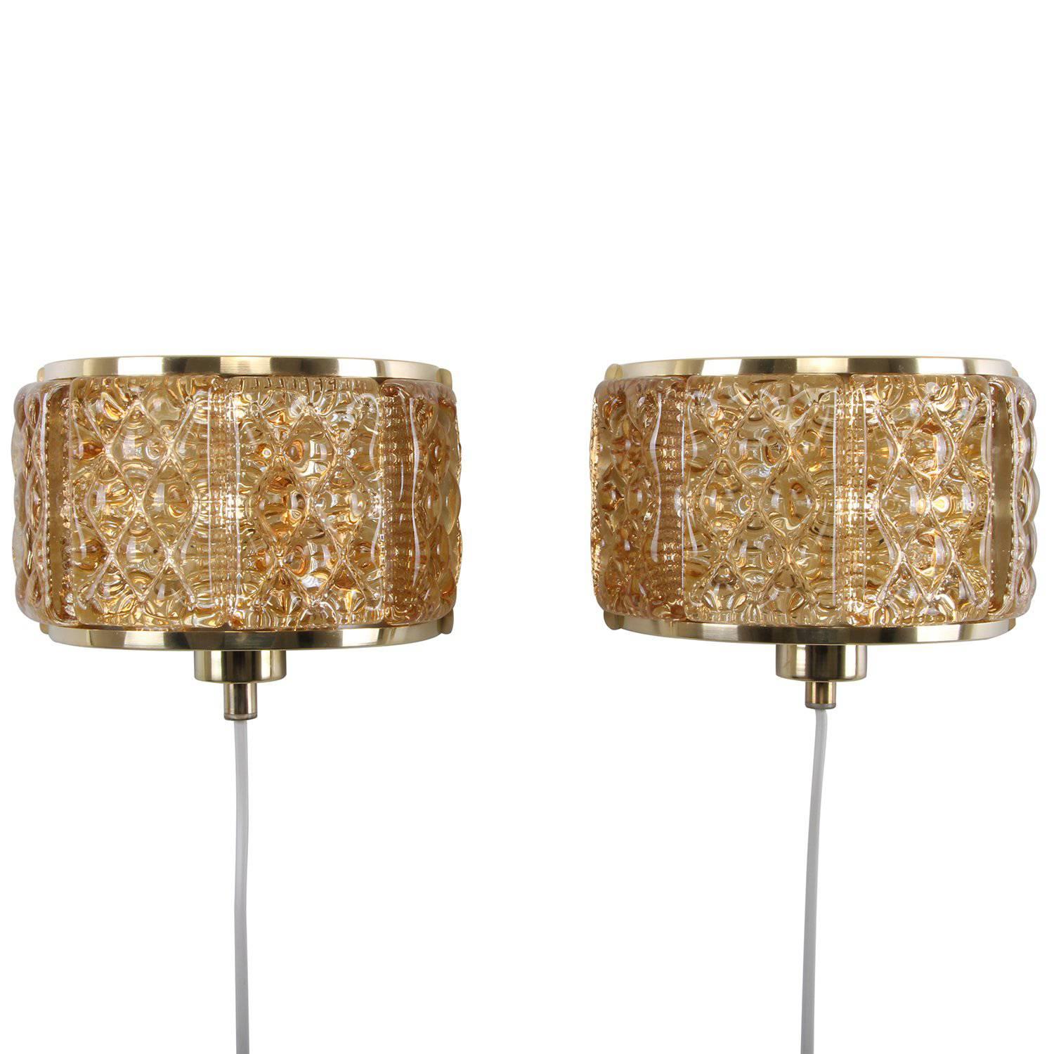 Gallalampet, Pair of Sconces by Vitrika, 1970s, Brass & Golden Glass Wall Lamps For Sale