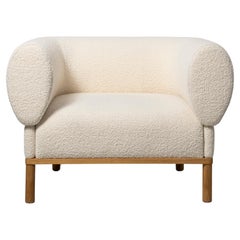 Gallant Chair - solid oak wood base with boucle upholstery