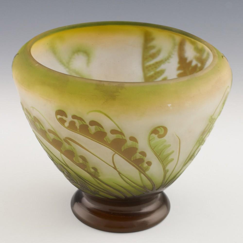 Galle Aquatische Pflanzgefäße-Vase aus Kamee-Glas, um 1920 (Französisch) im Angebot