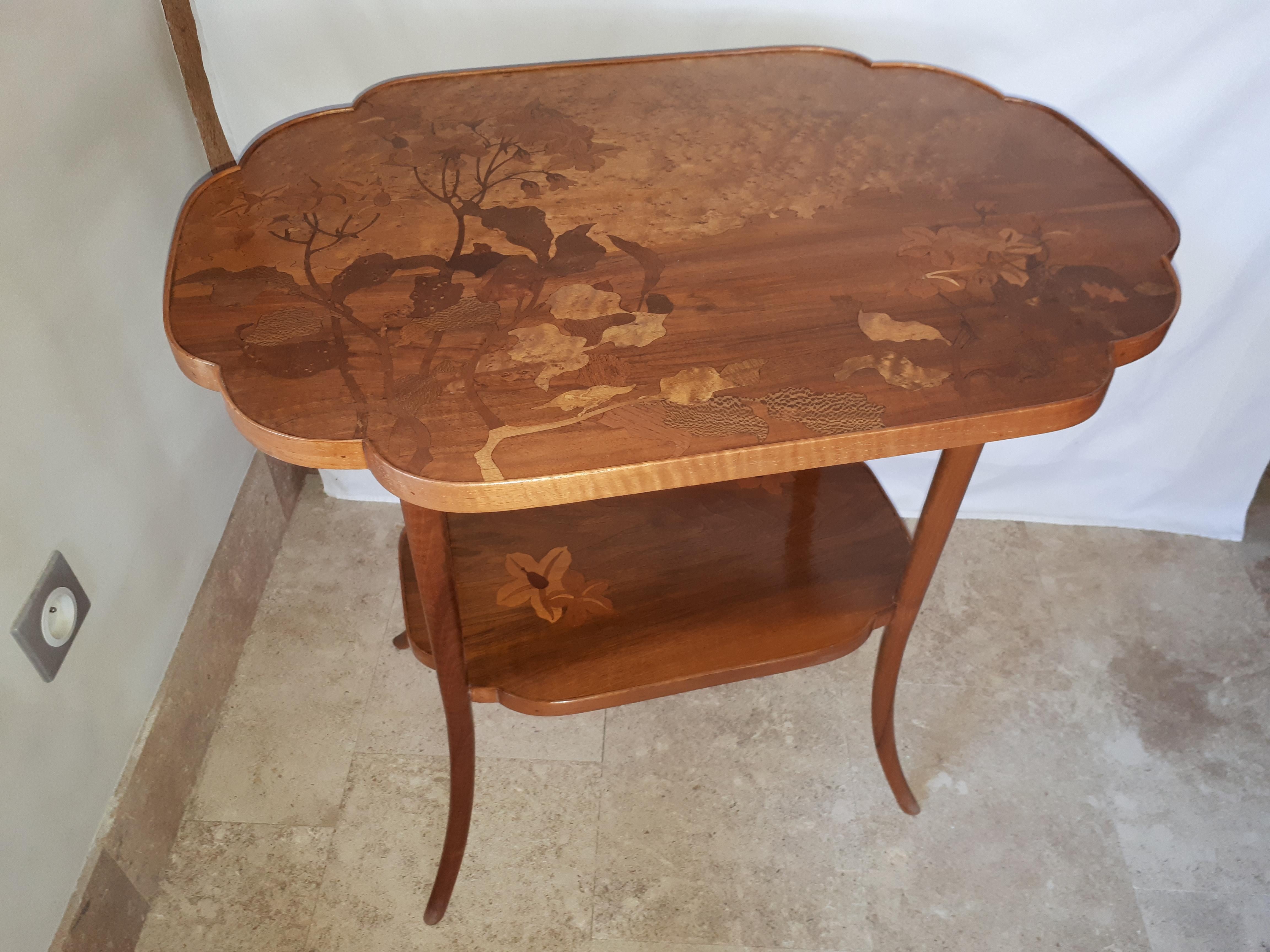 Gallé Art Nouveau Table With Hellebore Decor In Good Condition For Sale In Saverne, Grand Est