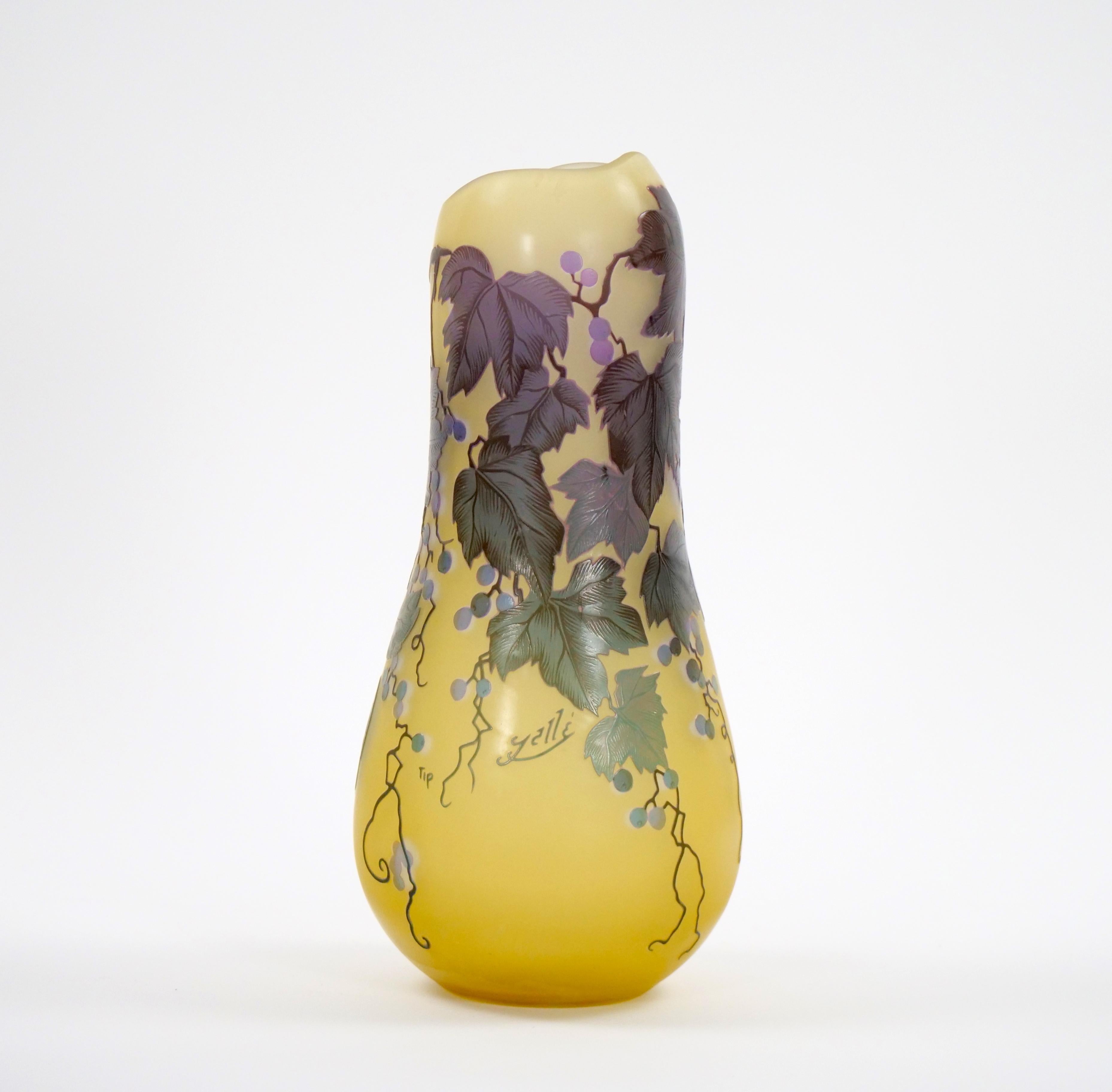 Galle Cameo Glass Art Nouveau Vase For Sale 8