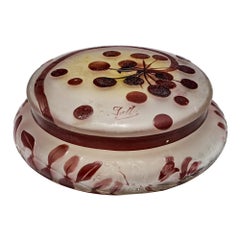 Galle Cameo Glass Box and Cover, c1922