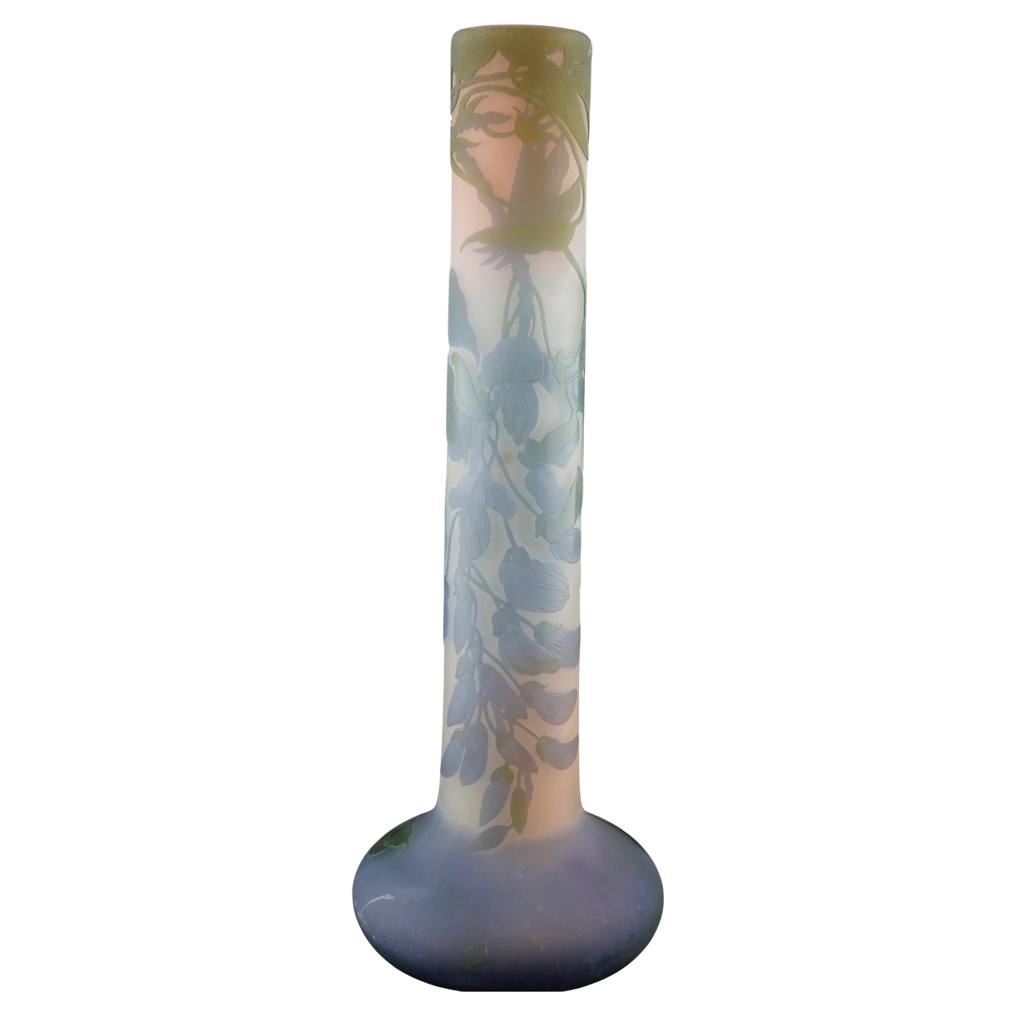 Vaso di vetro Galle Cameo Purple Flowers  circ 1900