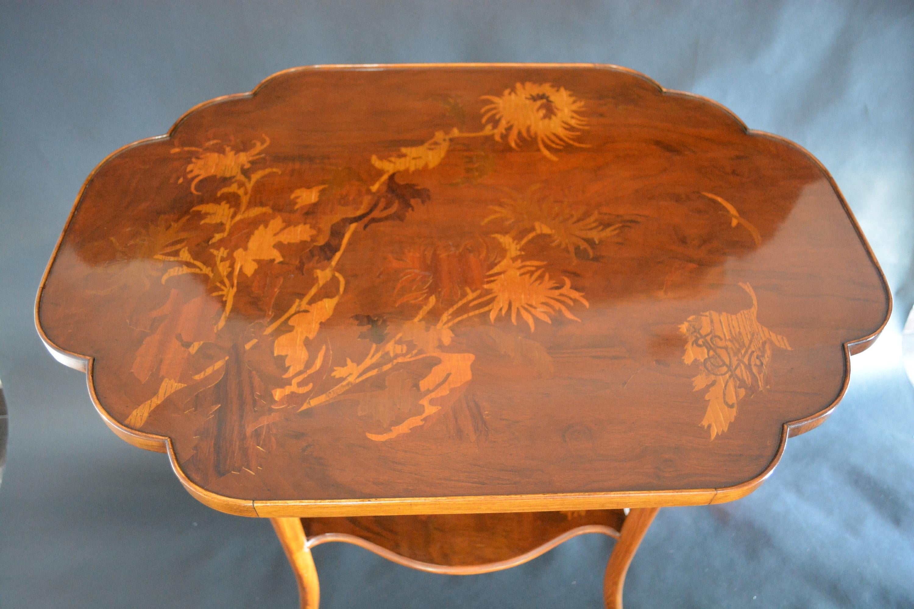 Gallè Early Art Nouveau Inlaid Fine Woods Table In Good Condition For Sale In Fiumicino, Rome