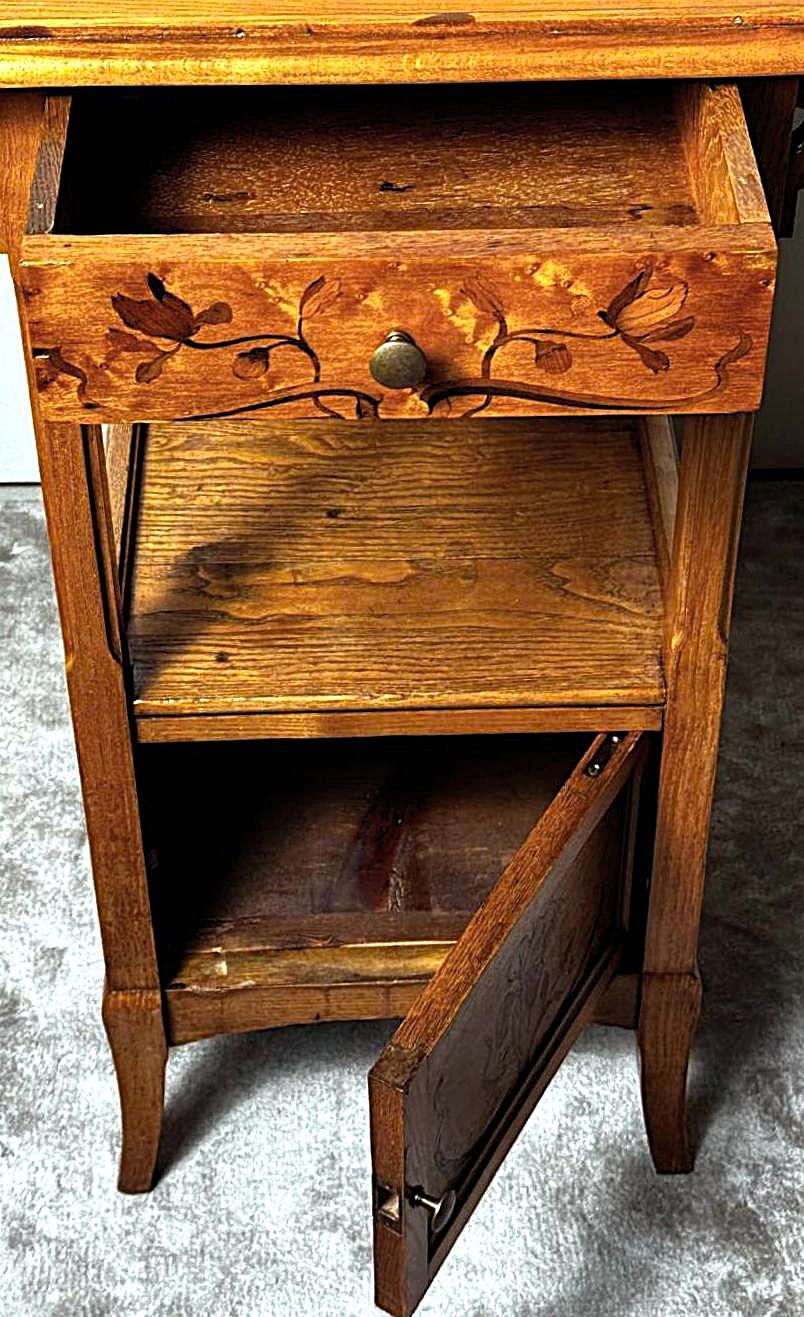 Gallé Émile French Art Nouveau Nightstand For Sale 2