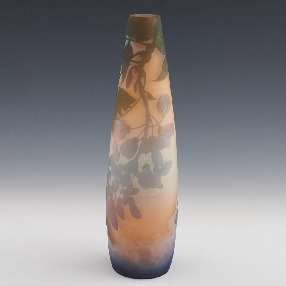 Galle Vierfarbige Kamee Wisteria-Vase 1904-06, Galle (Art nouveau) im Angebot