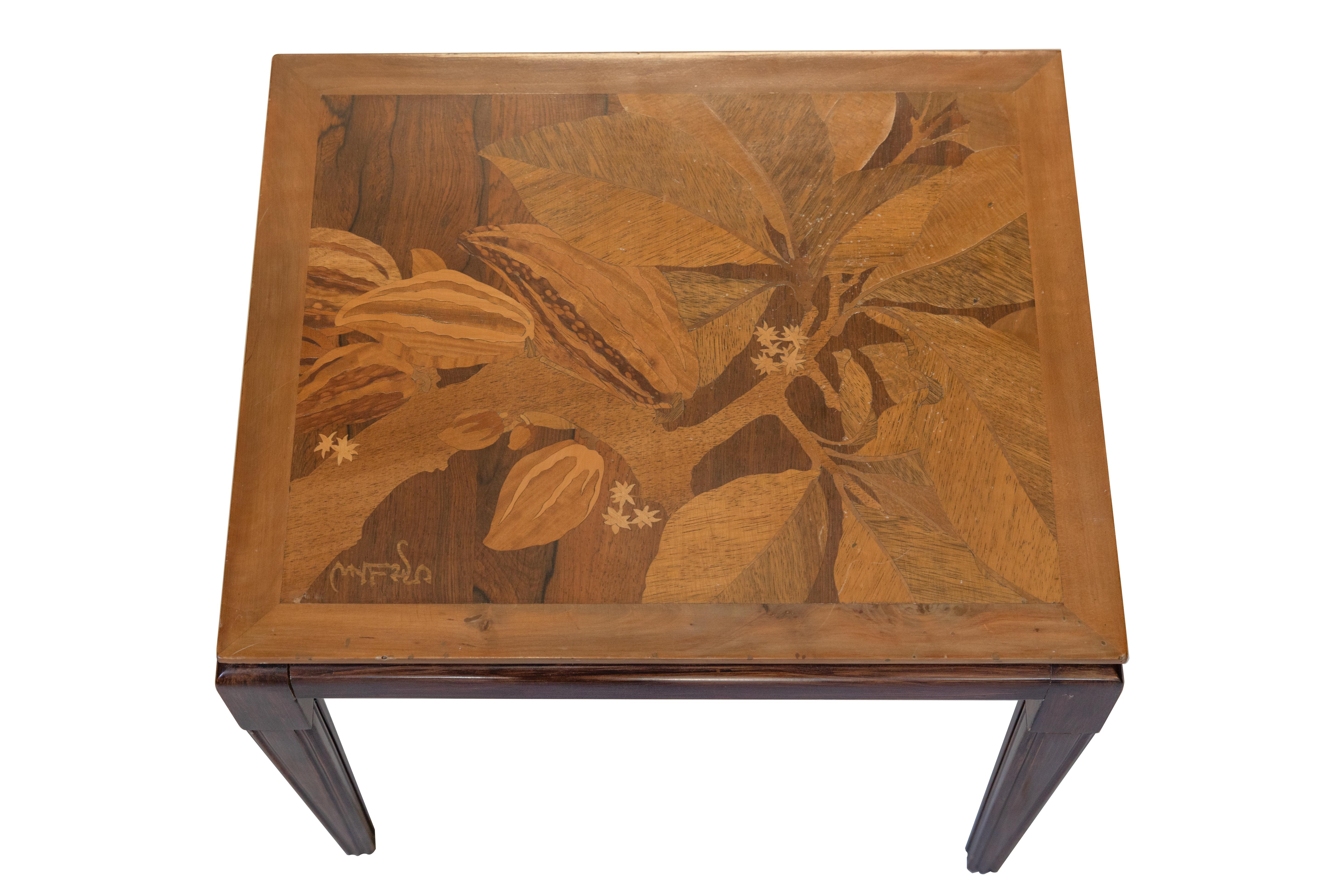 Gallé Inlaid Early 20th Century Art Nouveau Side Table with Floral Motifs In Good Condition In Hudson, NY