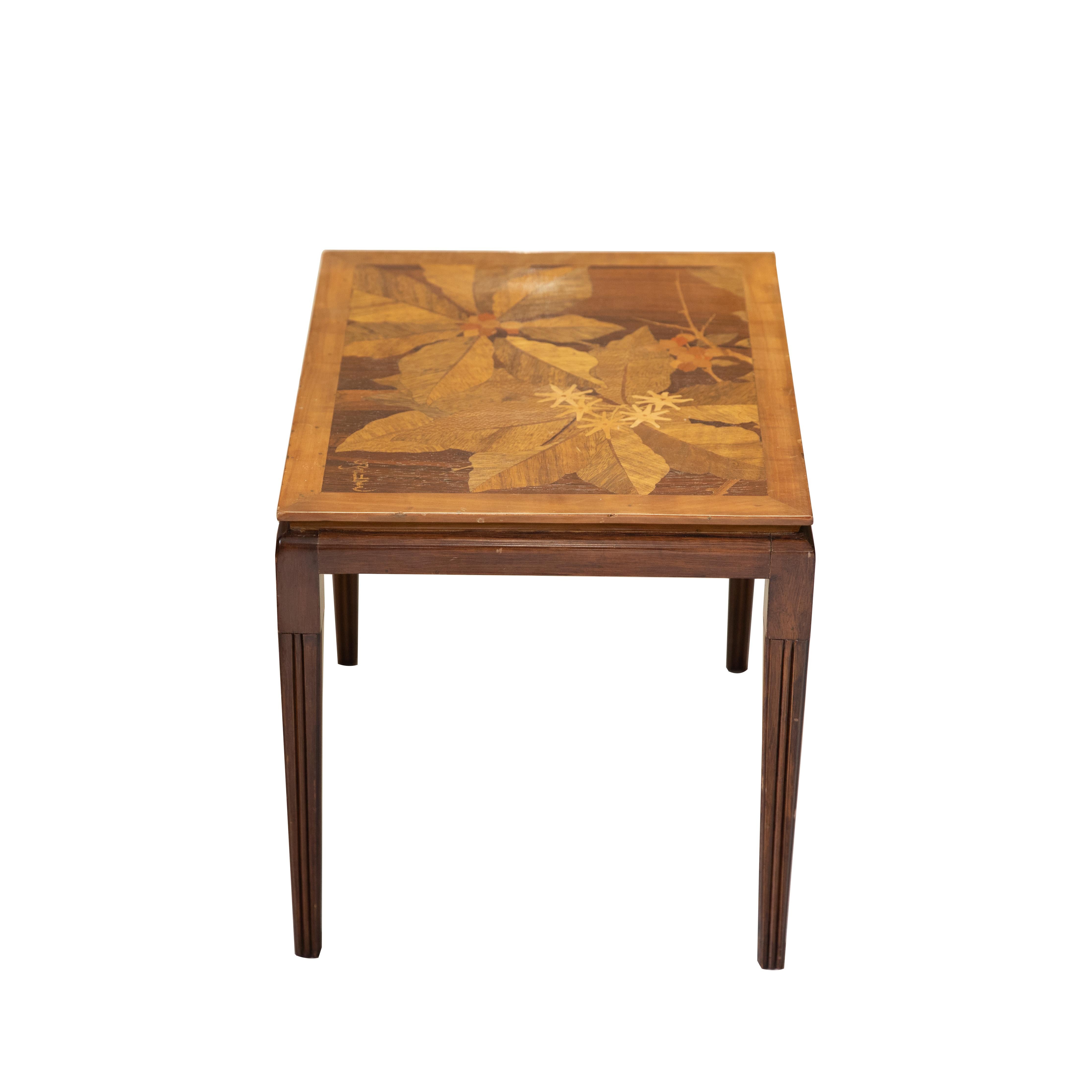 Gallé Inlaid Early 20th Century Art Nouveau Side Table with Floral Motifs In Good Condition In Hudson, NY