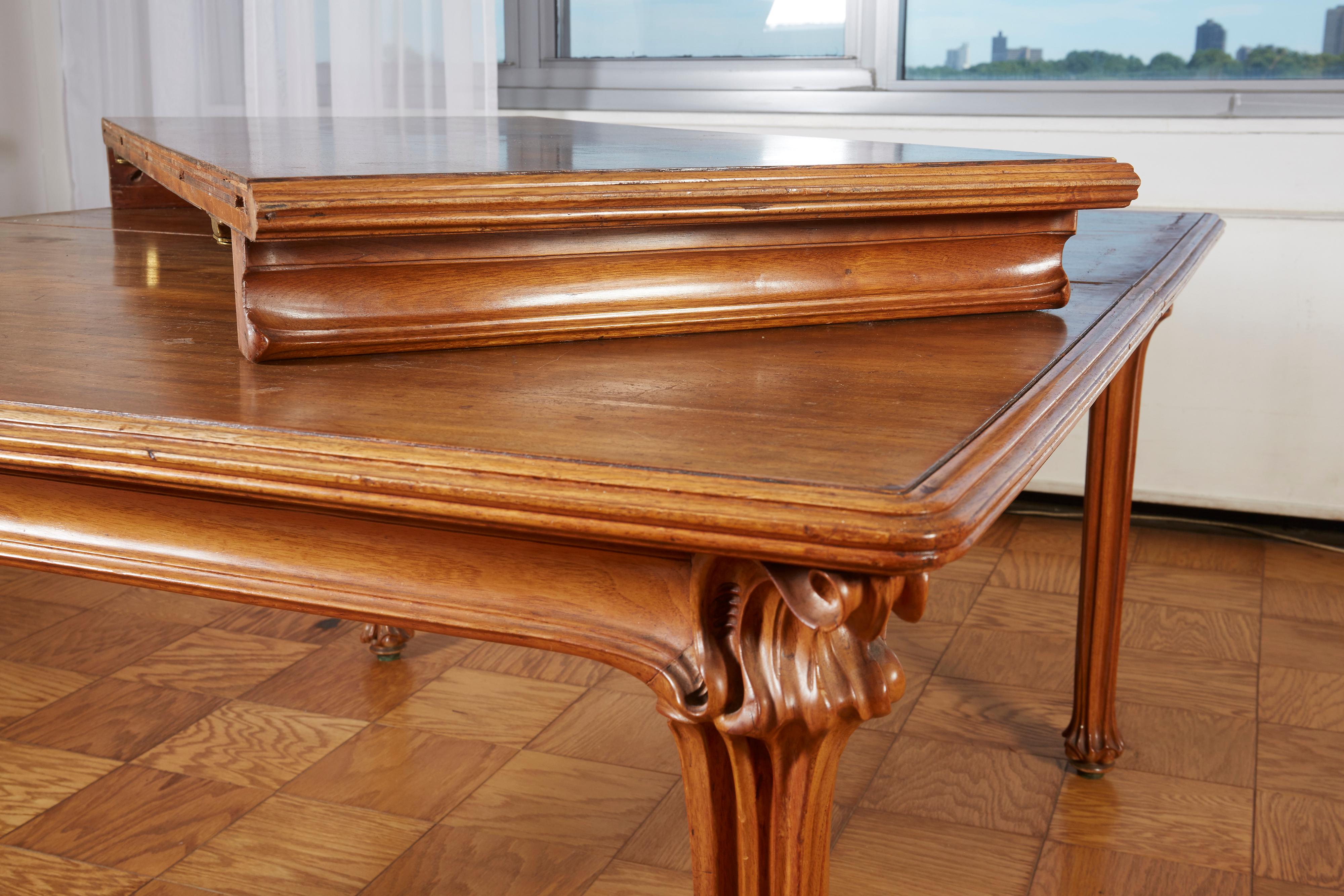 Grande table de salle à manger Galle en vente 4
