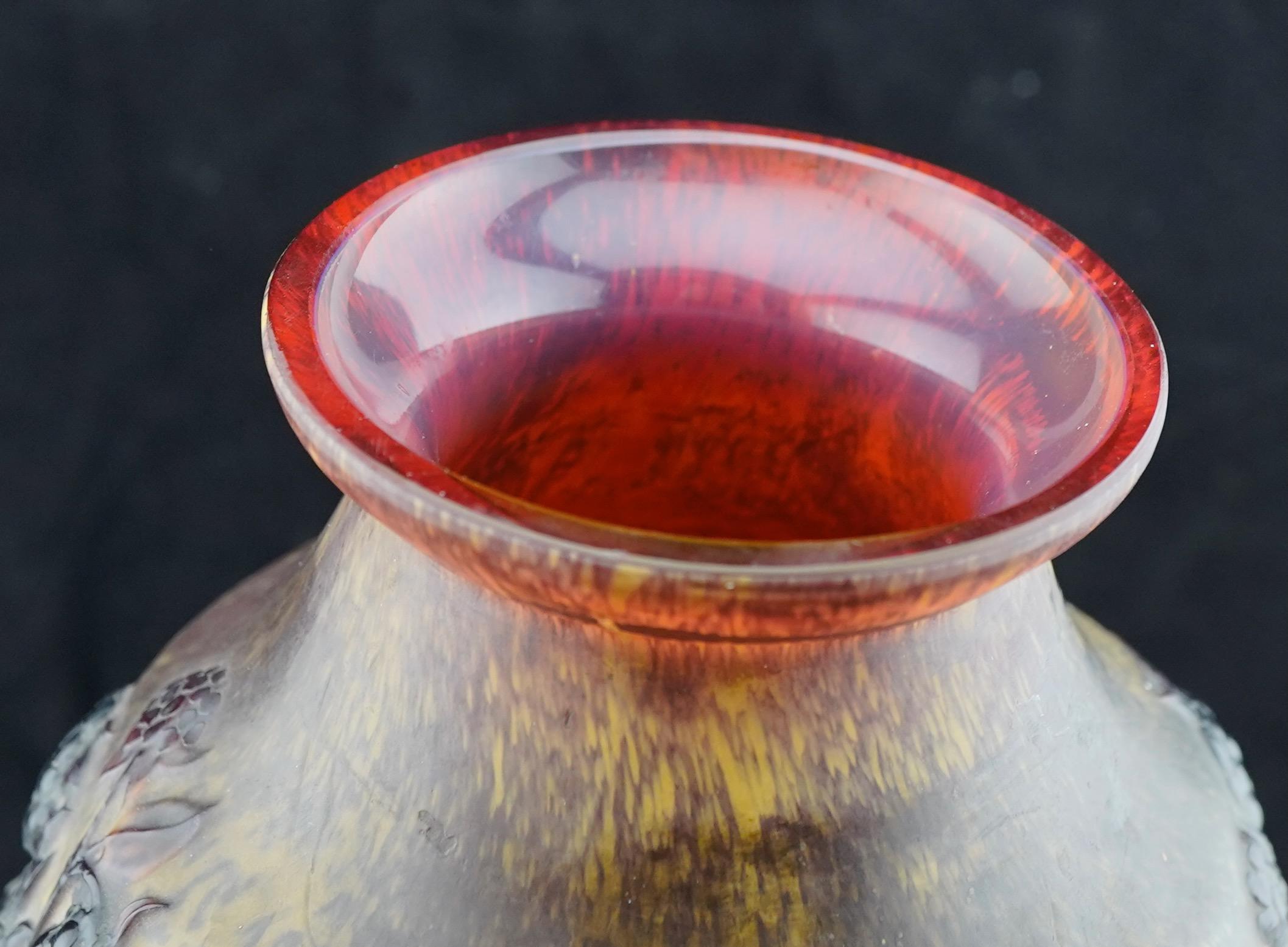 Vaso di bacche soffiate con stampo Galle in vendita 1