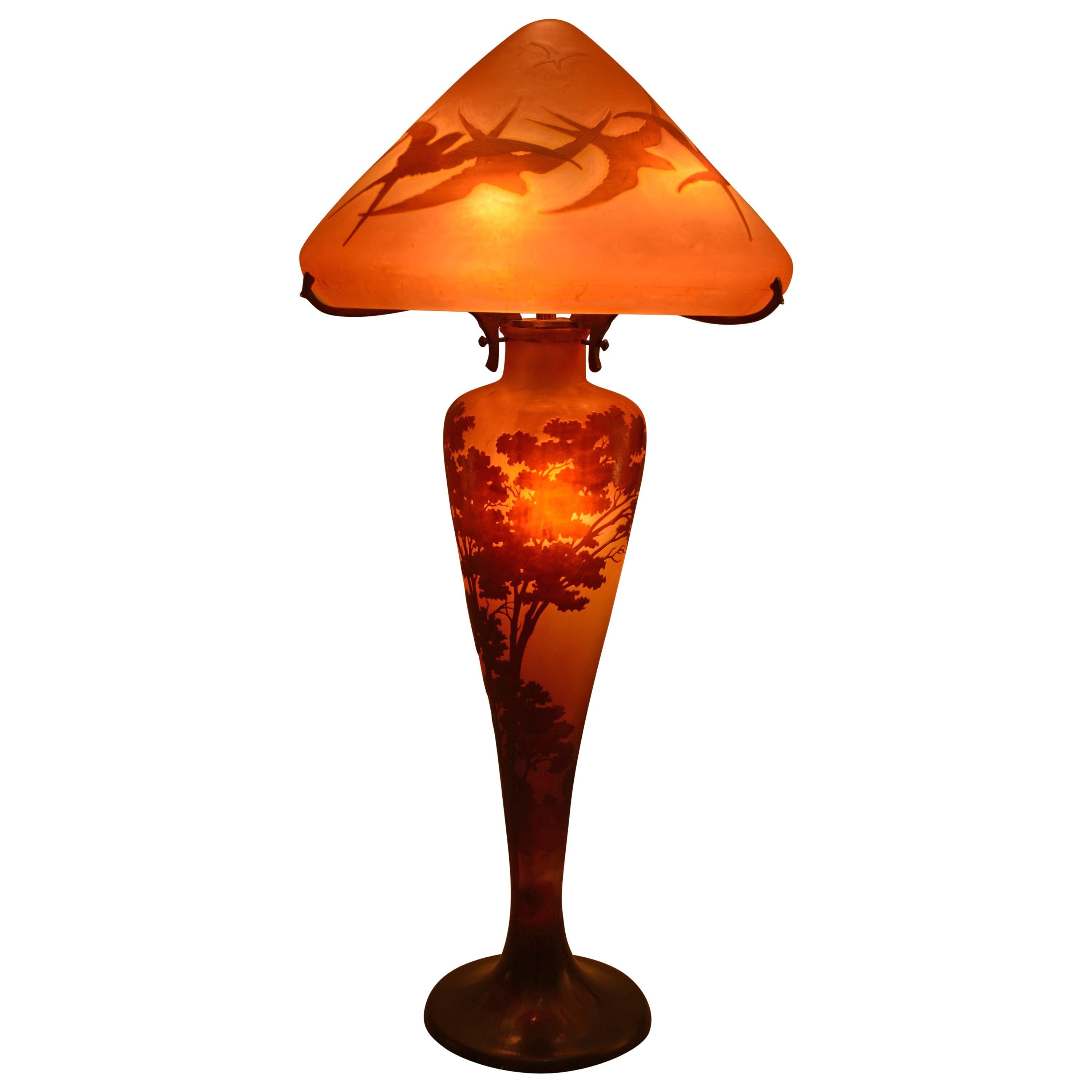 Gallè Overlay Art Nouveau Glass Lorreine Landscape Table Lamp For Sale