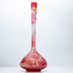 Gallé firmato, grande vaso a forma di banjo inciso all'acido, Francia, 1890