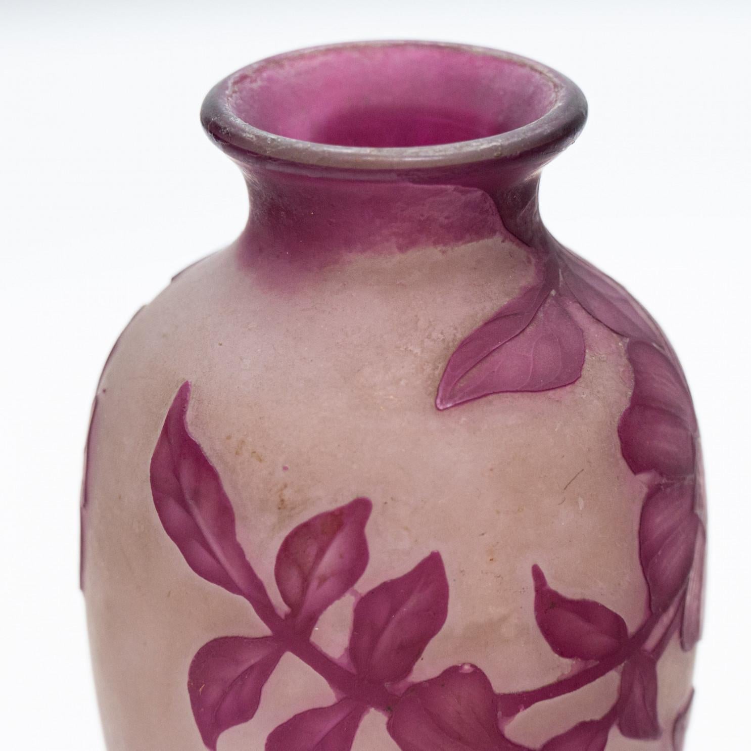 Gallé Signé, Ensemble de Vases Camée à Double Recouvrement Gravé à l'Acide, 1920 en vente 3