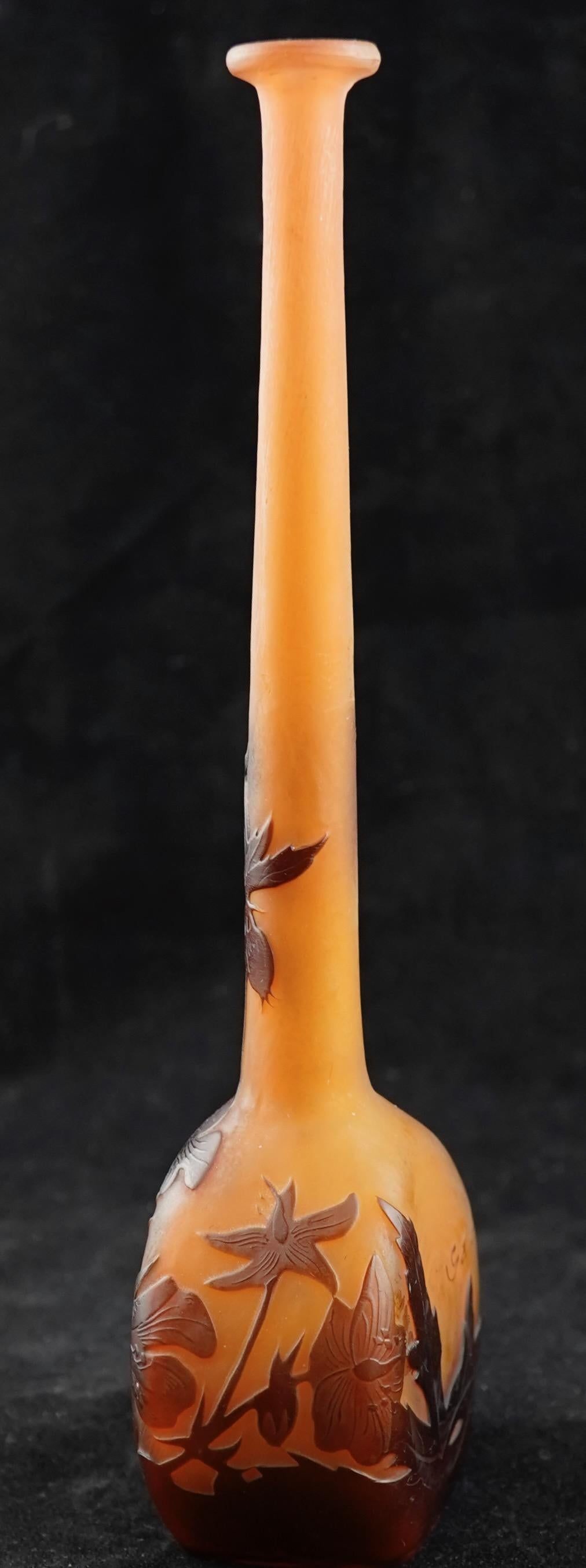 Art Nouveau Vaso di vetro Galle Soliflores Cameo in vendita