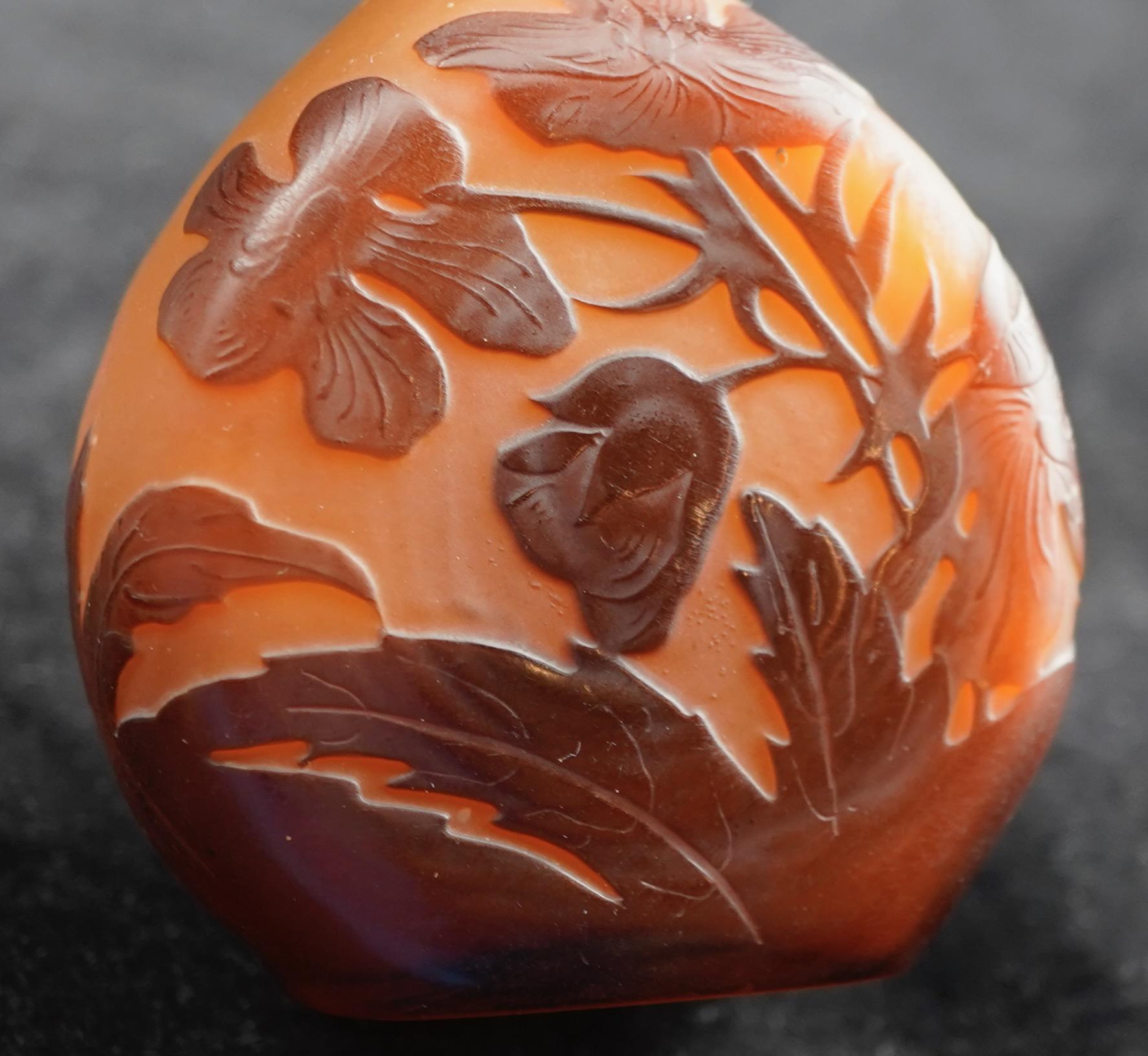 Vetro Vaso di vetro Galle Soliflores Cameo in vendita
