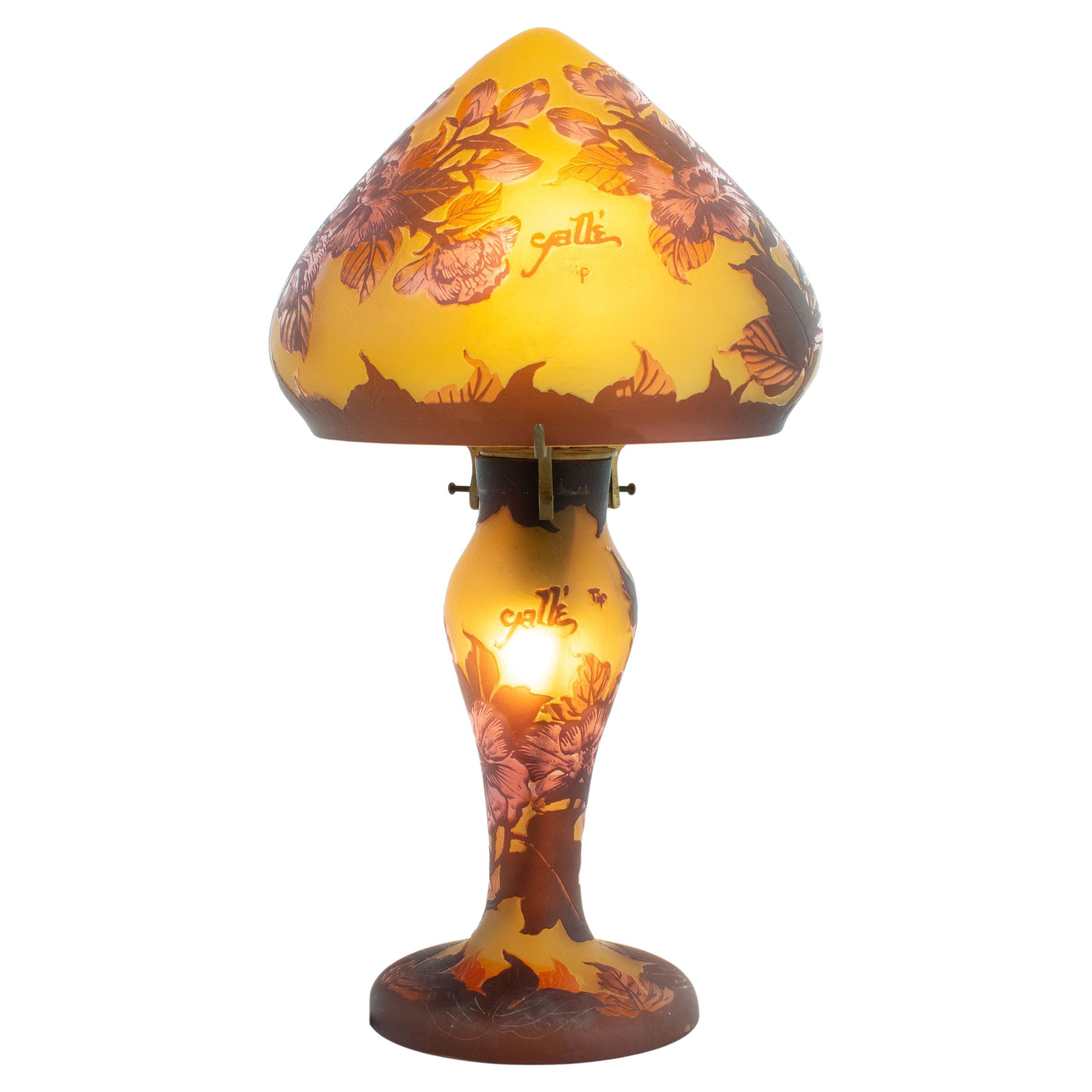 Gallè Tip - Art Nouveau Mushroom Lamp in multilayer glass