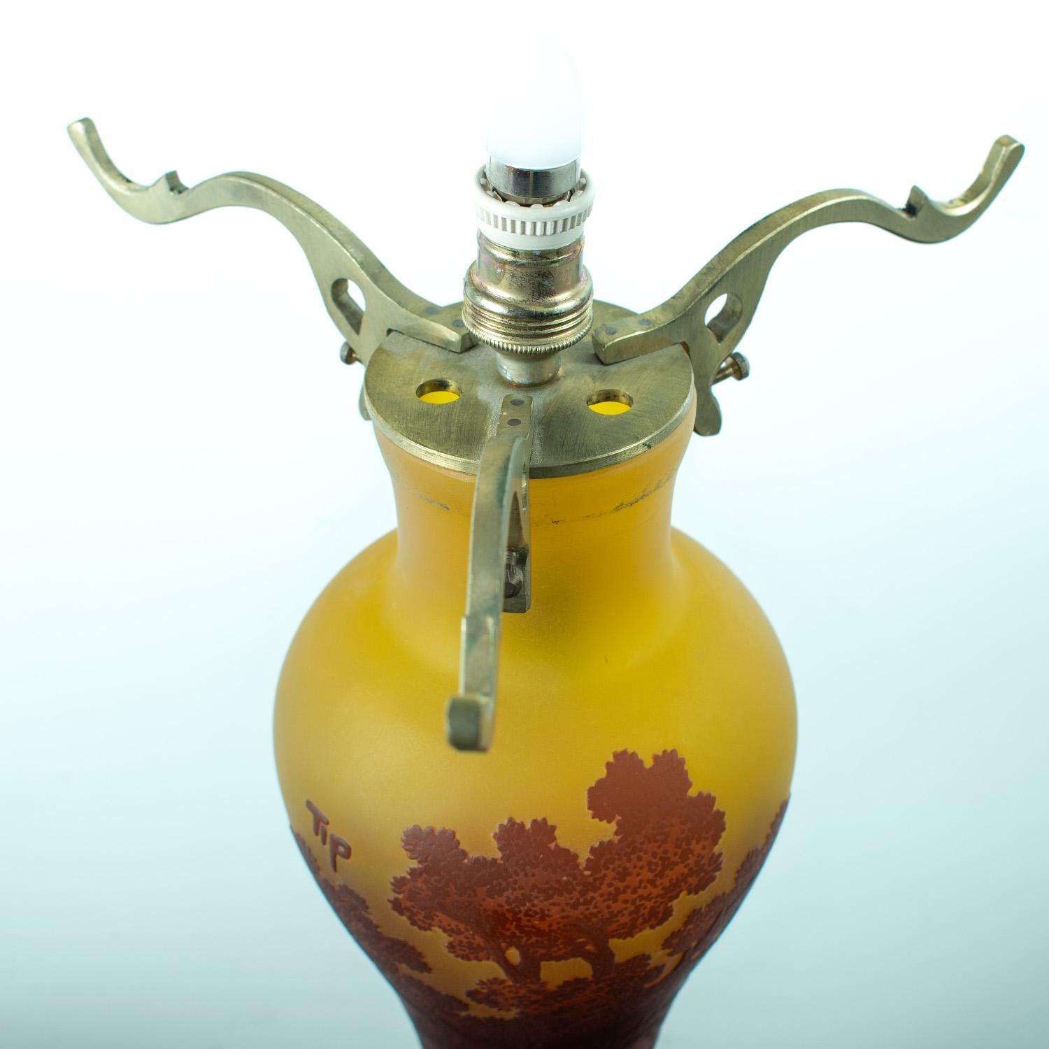 Bronze Gallè Tip - Grande lampe champignon Art Nouveau en verre multicouche en vente