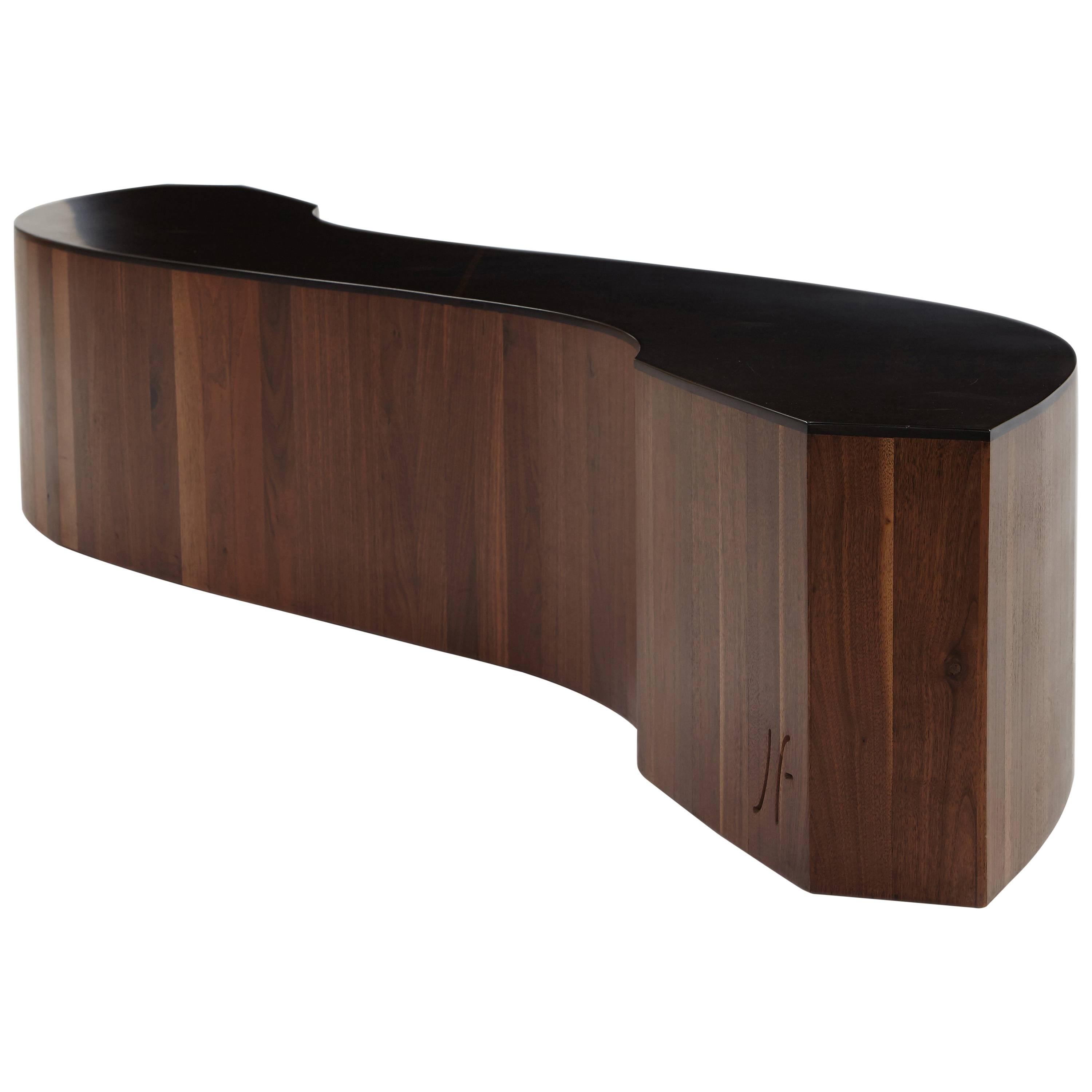 Gallery Bench en noyer, taille sur mesure par Jonathan Field en vente