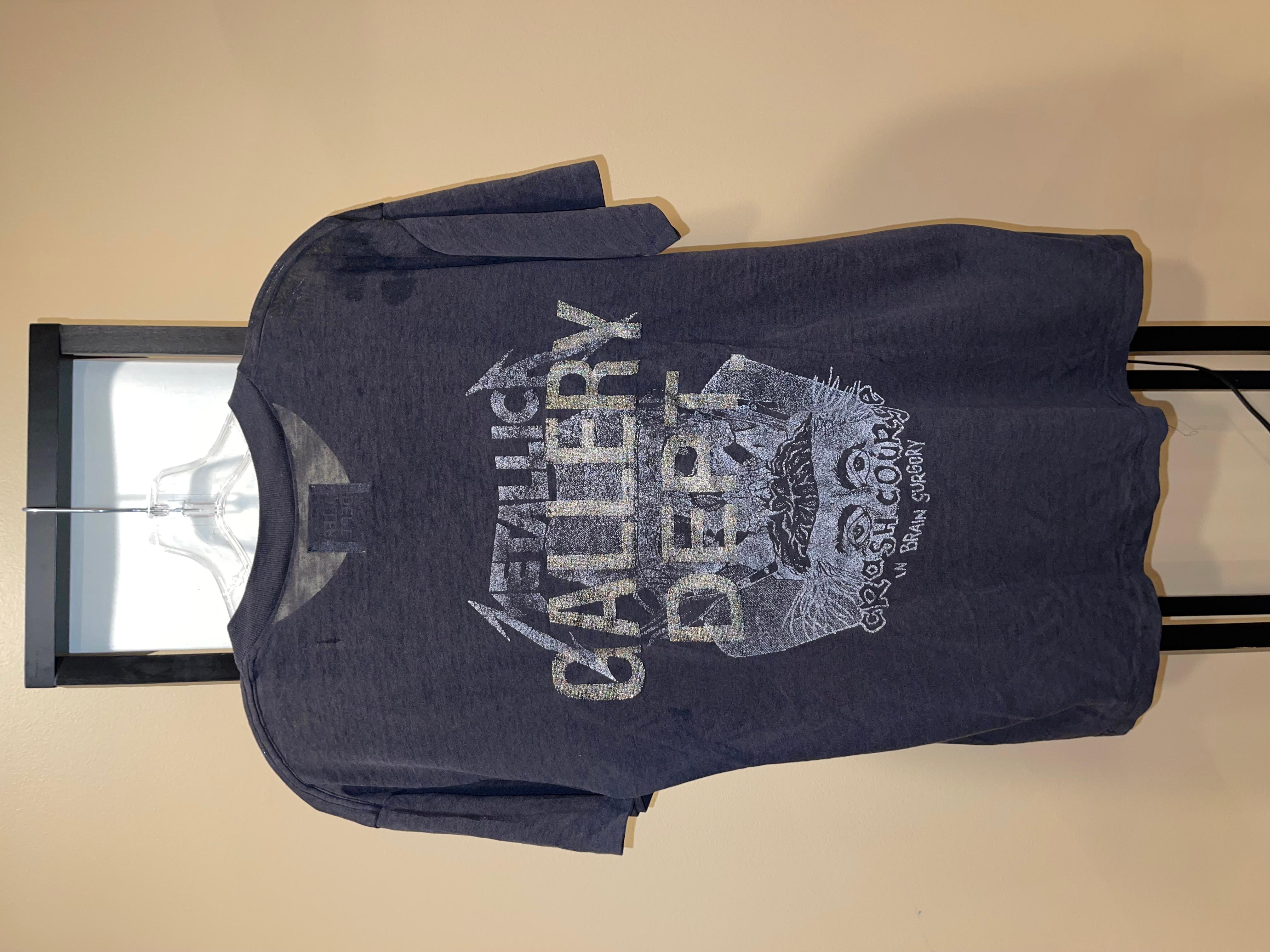 Gallery Dept Metallica “Sad But True” Tee
Size Medium
Vintage Tee from the early 90s
Amazing Fade
EXTREMELY RARE and LIMITED Gallery Dept vintage tee. This tee is a 1 of 1 from Gallery Dept. Was told a total of 40 vintage tees were made (all