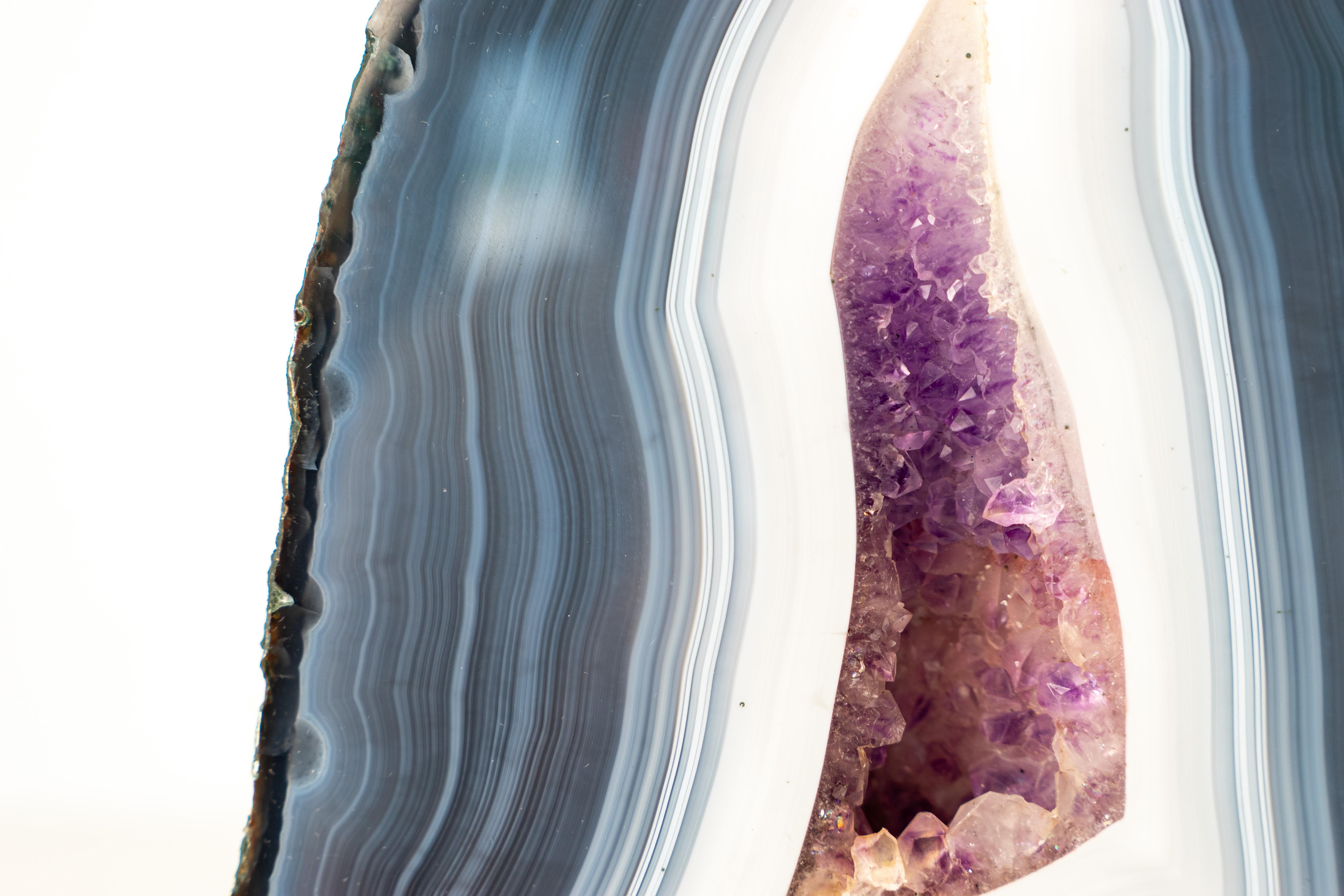Blau-weißer Spitzenachat-Geode mit Amethyst-Druzy in Galerie-Qualität im Angebot 4