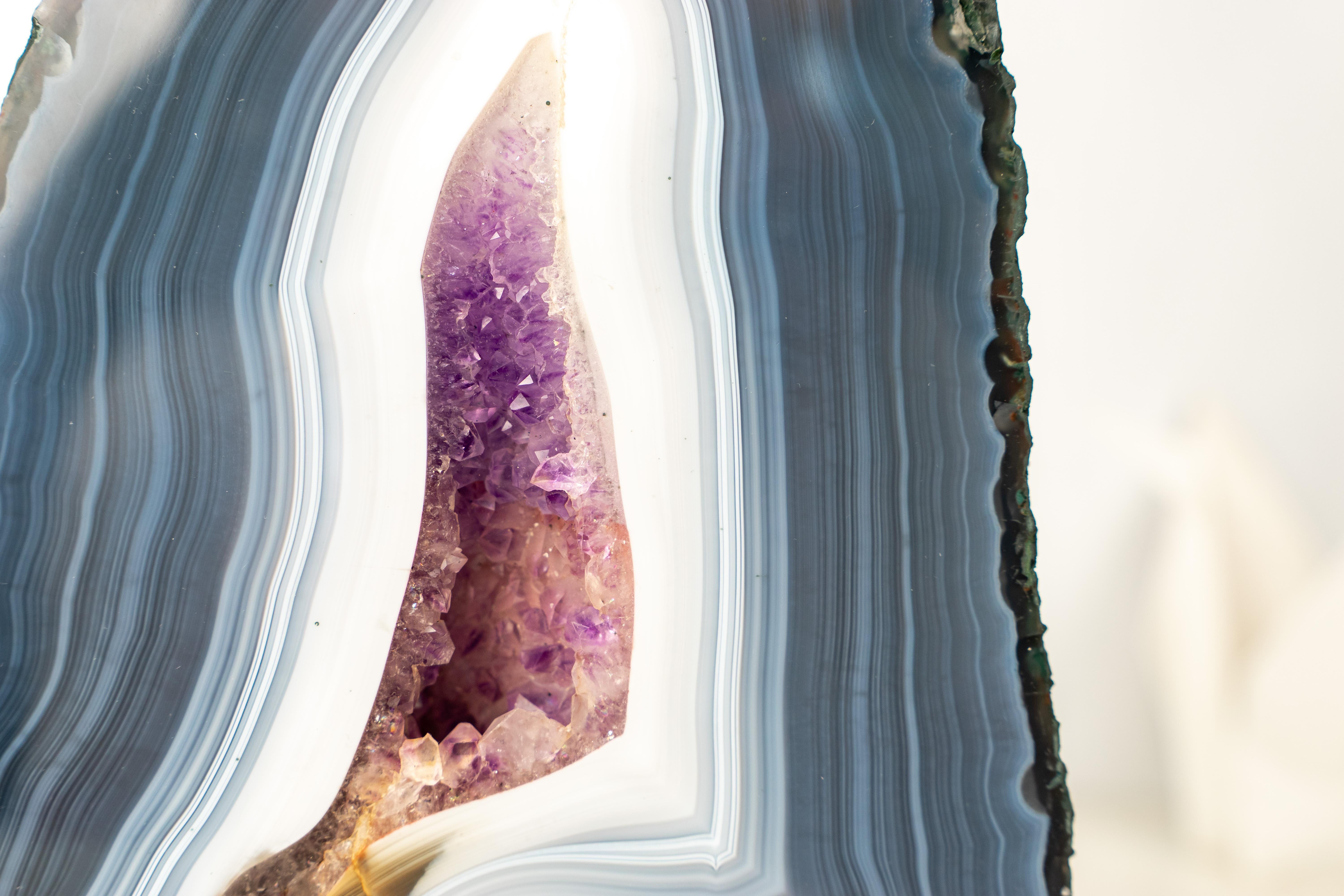 Blau-weißer Spitzenachat-Geode mit Amethyst-Druzy in Galerie-Qualität im Zustand „Neu“ im Angebot in Ametista Do Sul, BR