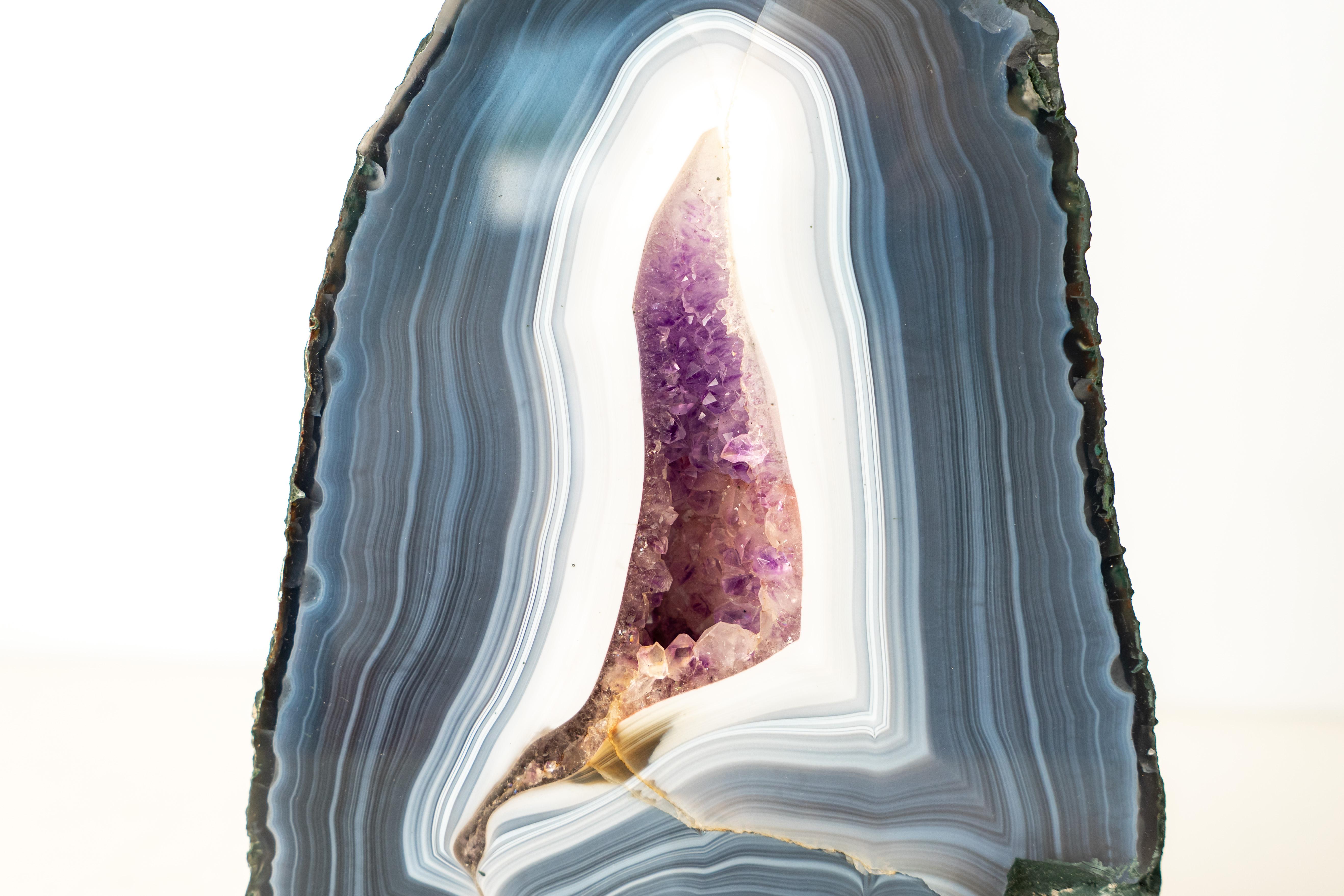 Blau-weißer Spitzenachat-Geode mit Amethyst-Druzy in Galerie-Qualität im Angebot 2