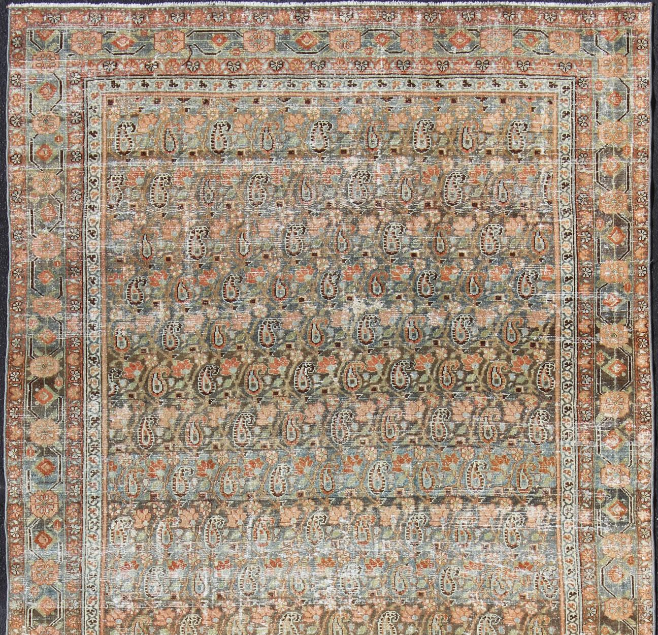 Galerie Persischer Malayer mit geometrischem Allover-Muster in Grau, Braun, Blau, Apricot und Grün
Antiker Teppich Malayer aus Persien mit kleinteiligen Geometrien, Teppich SUS-1908-14, Herkunftsland / Typ: Iran / Malayer, um 1910.

Dieser antike