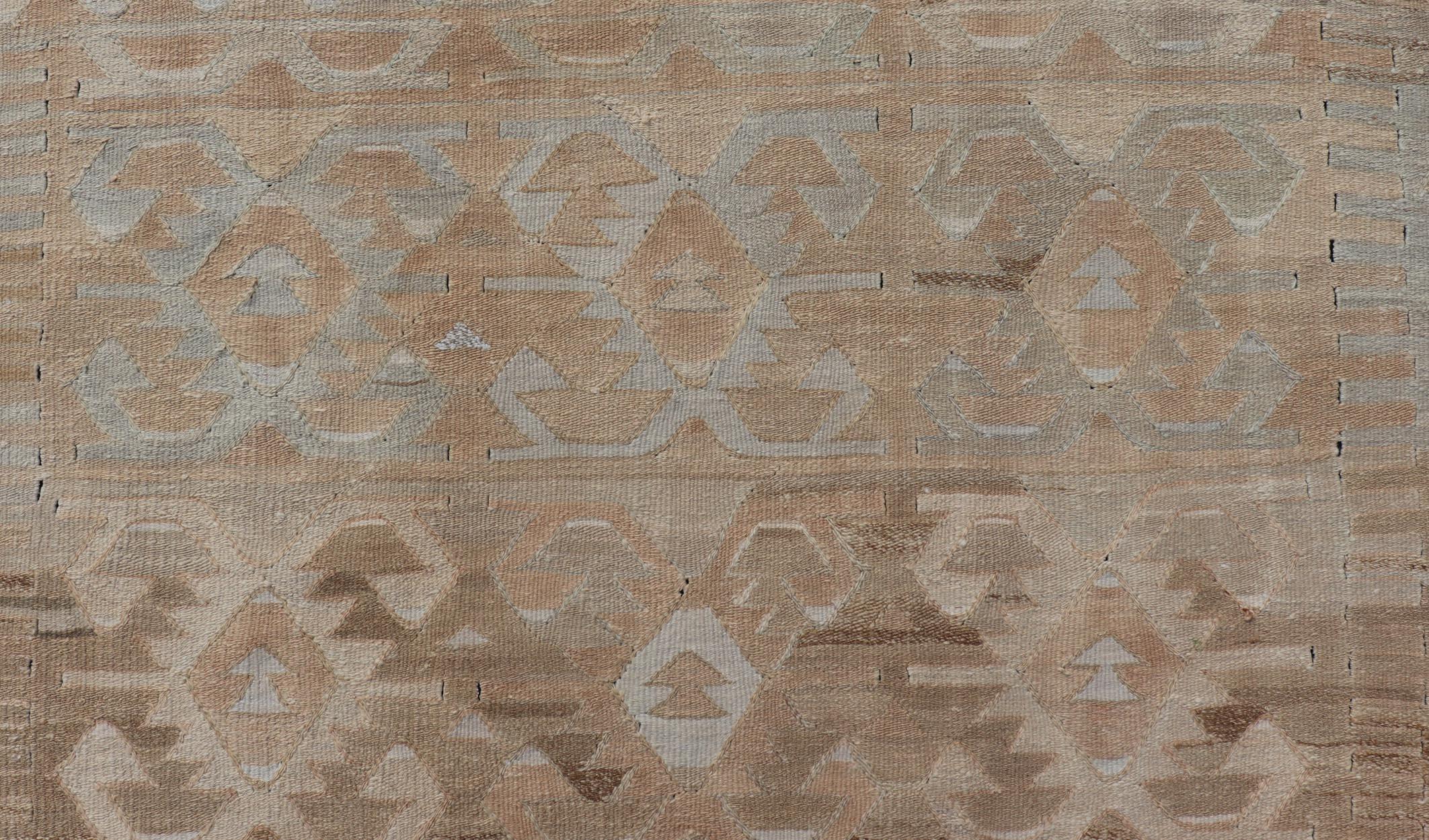 Gallery Turkish Vintage Flat-Weave Tribal Designed Kilim in Earthy Tones For Sale 5