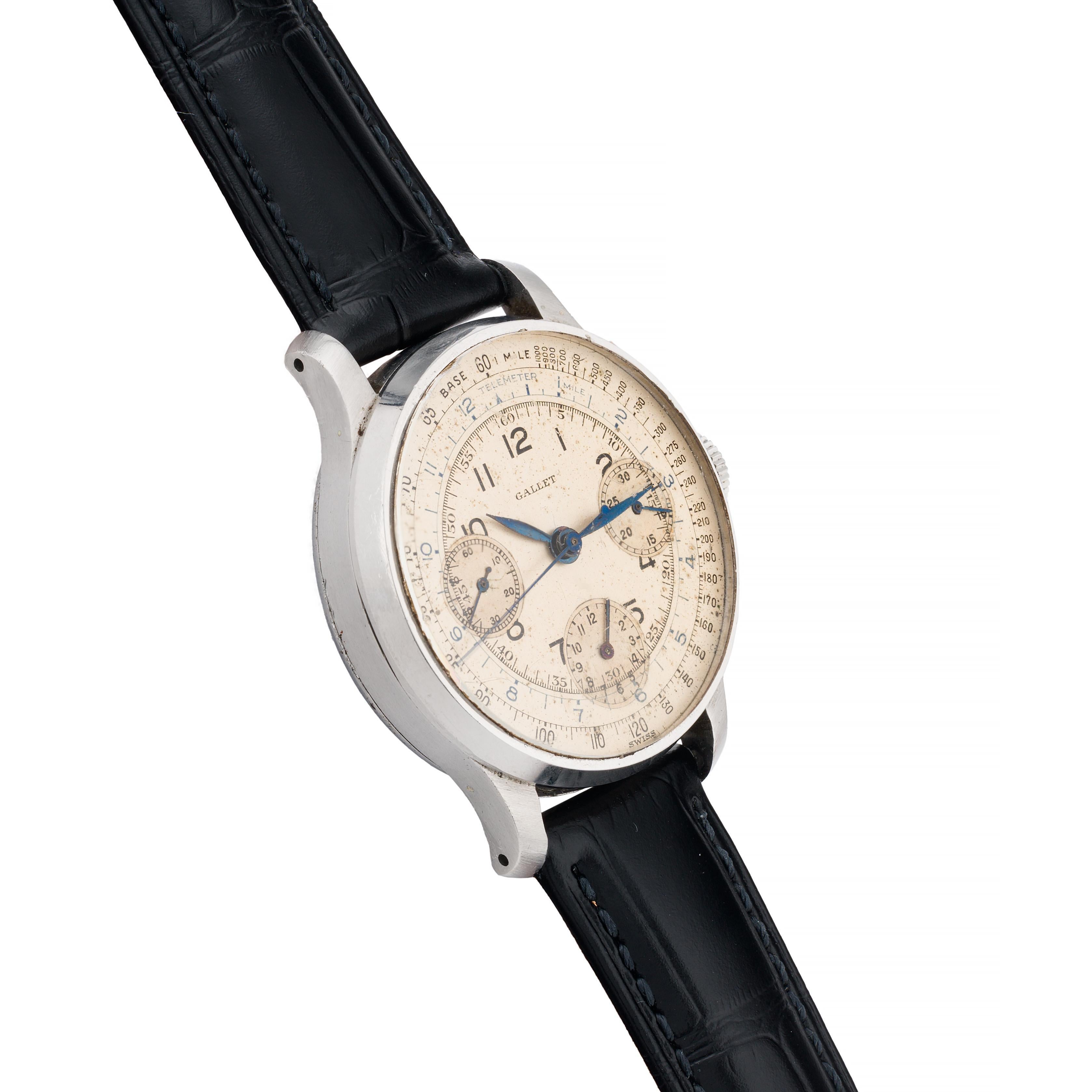 Gallet 1940's Triple Register Valjoux 71 Chronograph in Stainless Steel In Good Condition In Boston, MA