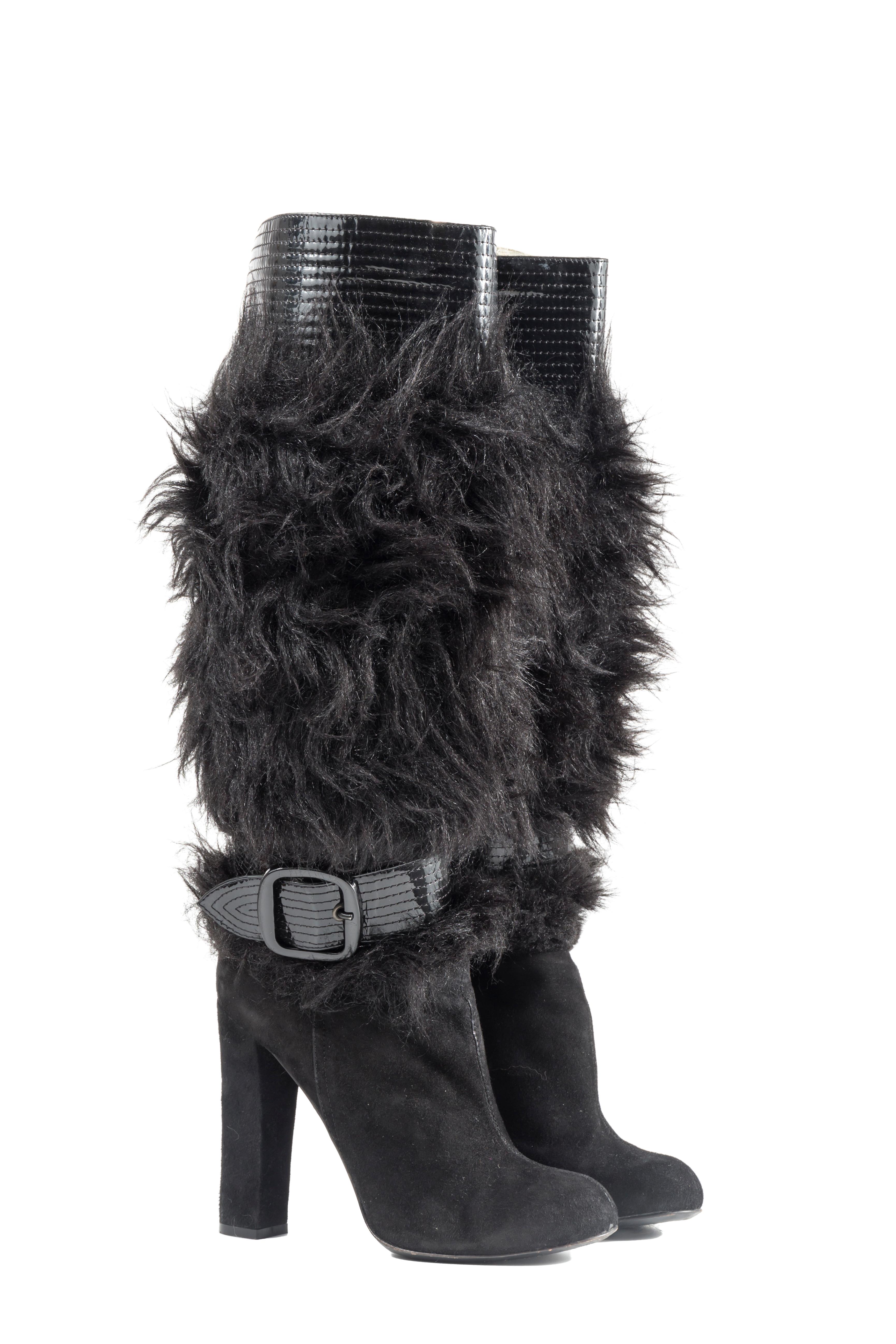 Galliano black faux fur suede boots, 2000s In Excellent Condition For Sale In Rome, IT