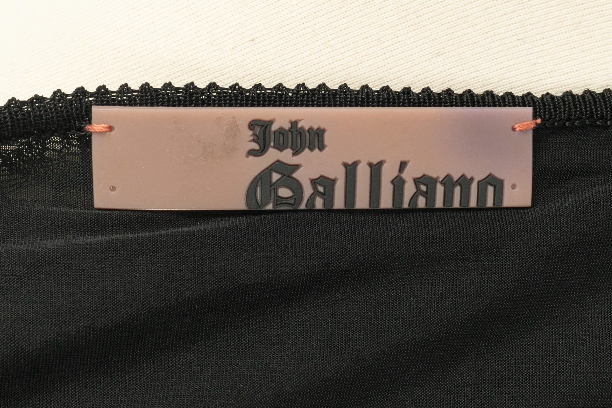 Galliano Schwarzes Netzkleid im Angebot 5