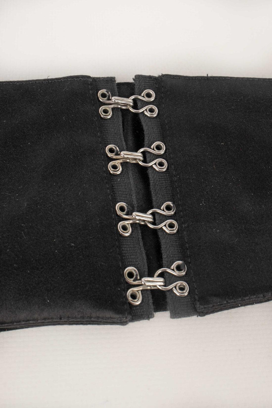 Donna Galliano Cintura in tessuto satinato nero in vendita