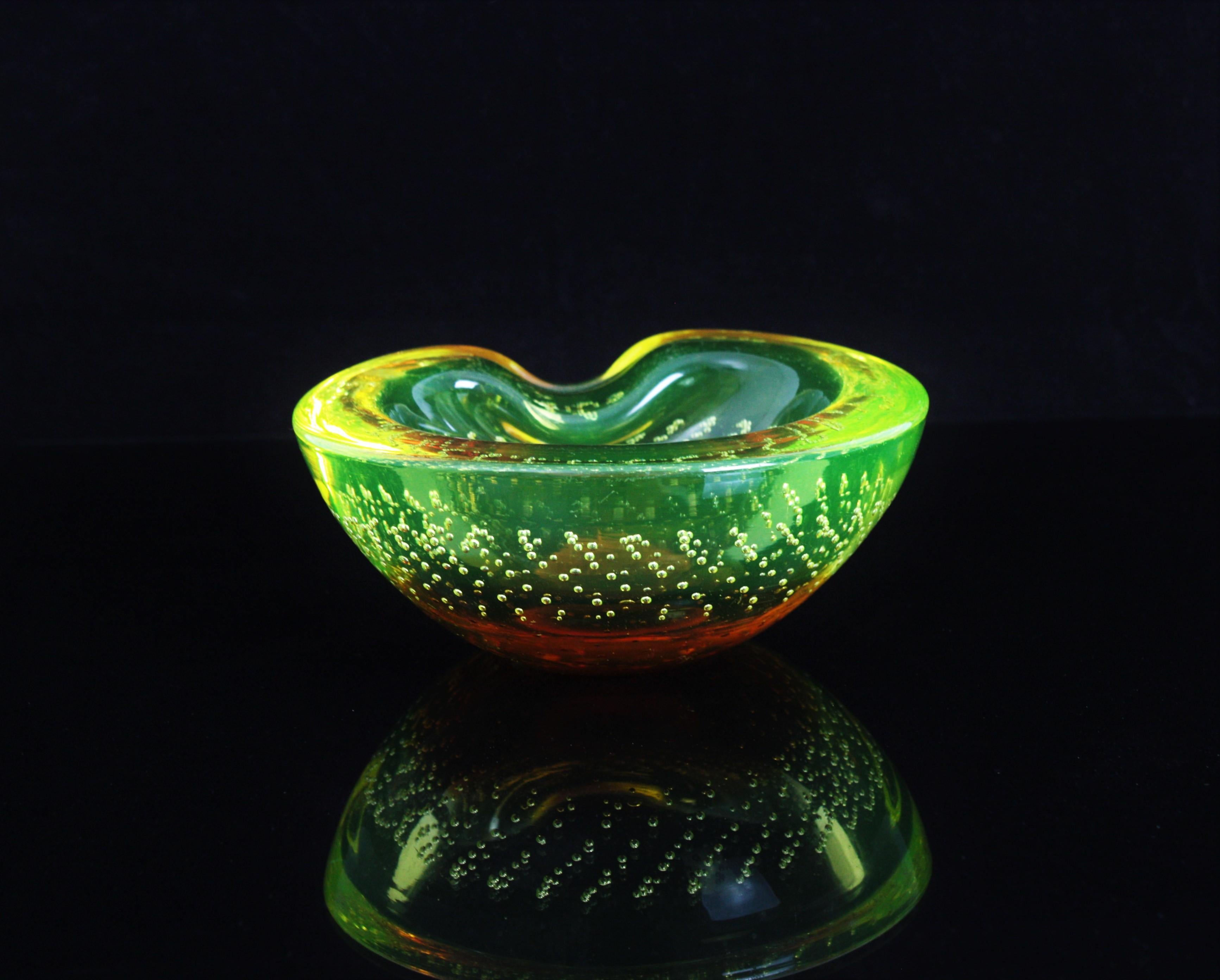 Galliano Ferro Murano Yellow Amber Bullicante Glass Bowl / Ashtray For Sale 5