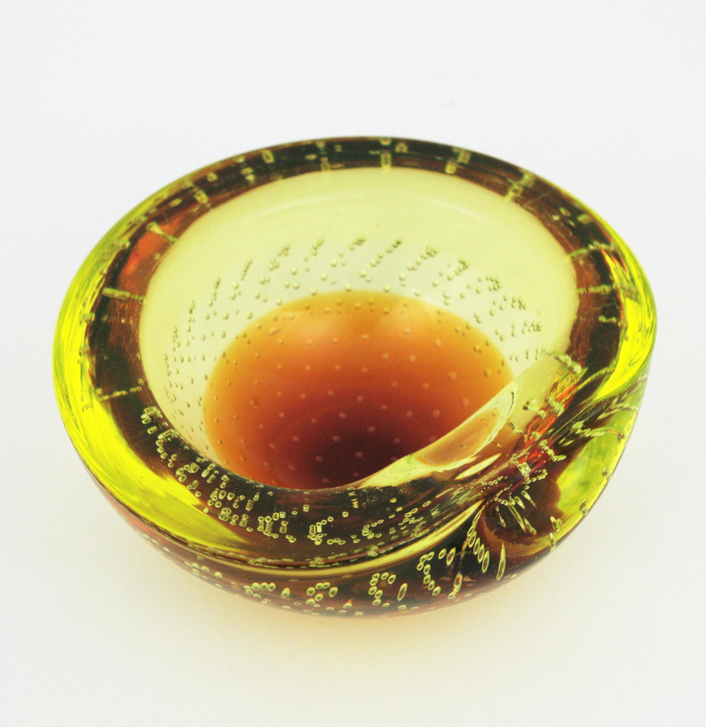 Galliano Ferro Murano Yellow Amber Bullicante Glass Bowl / Ashtray For Sale 7