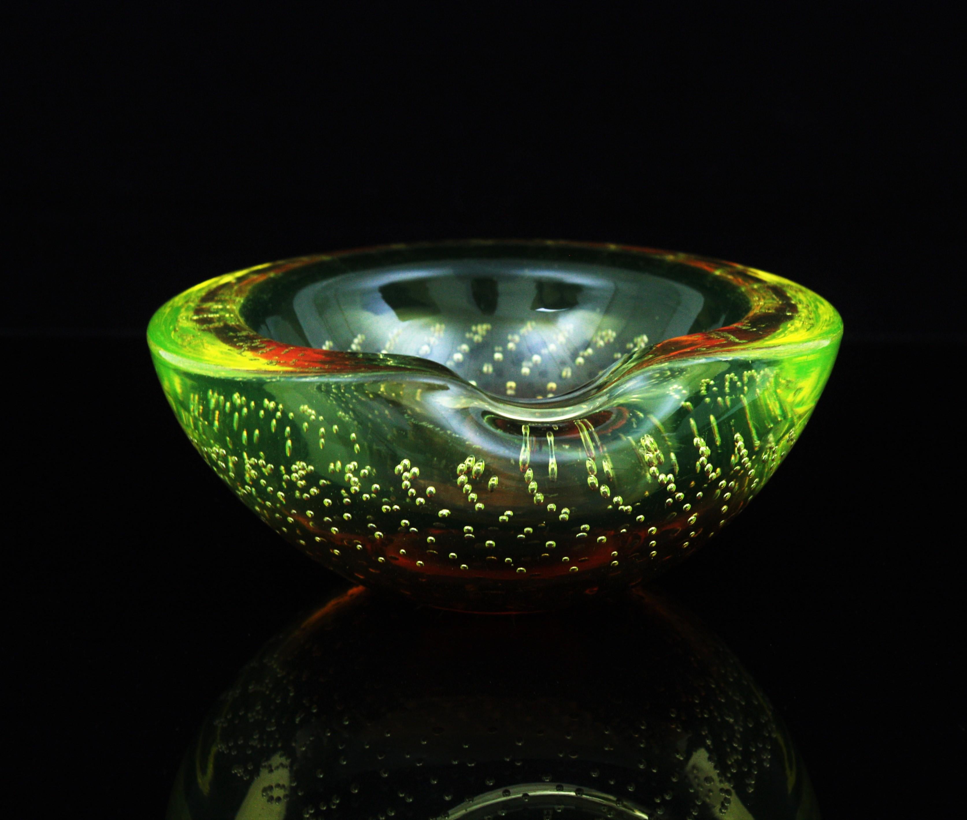 Galliano Ferro Murano Yellow Amber Bullicante Glass Bowl / Ashtray In Excellent Condition For Sale In Barcelona, ES