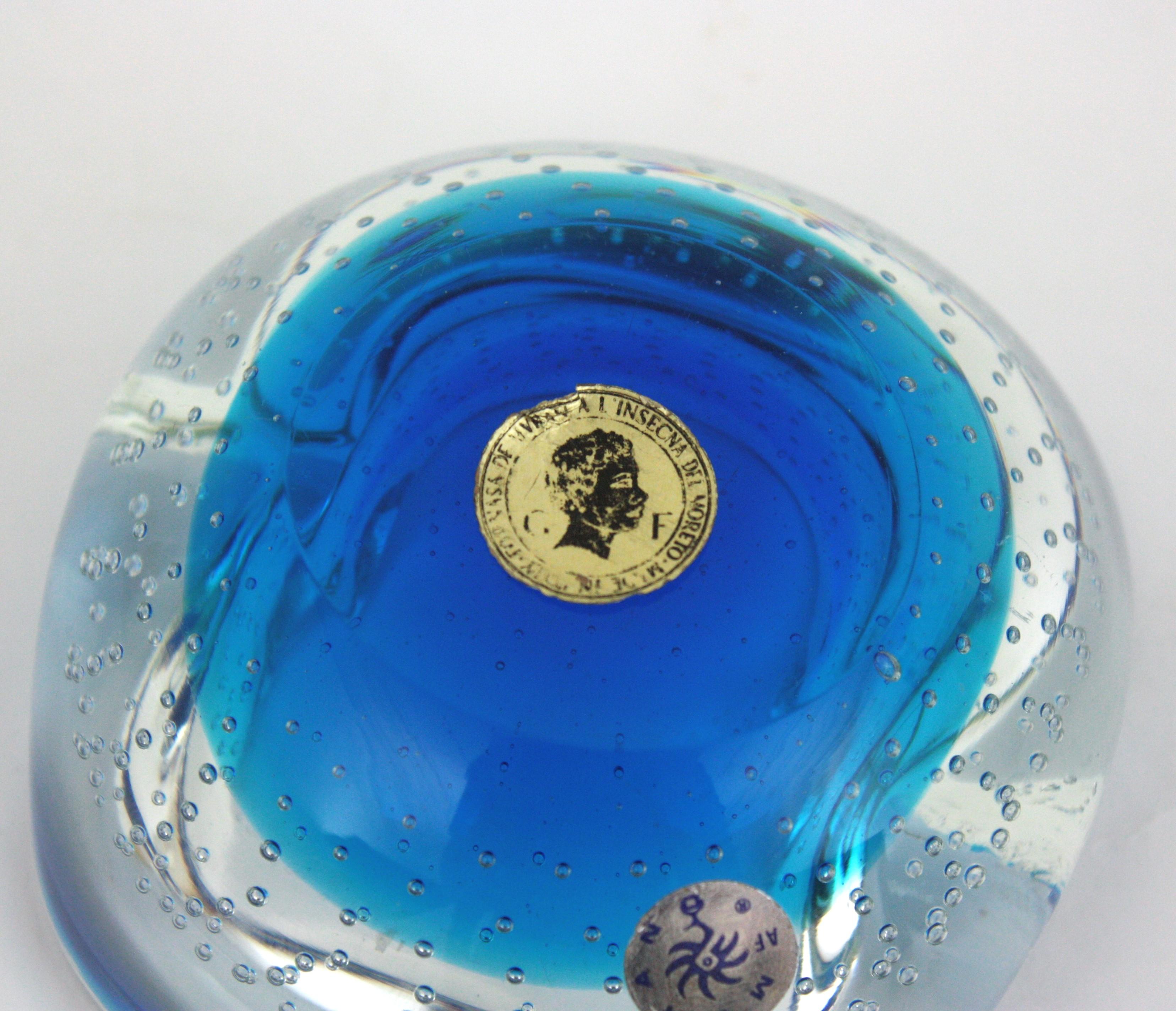Galliano Ferro Murano Blau Klar Bullicante Kunstglas Geometrische Schale / Aschenbecher aus Muranoglas im Angebot 5