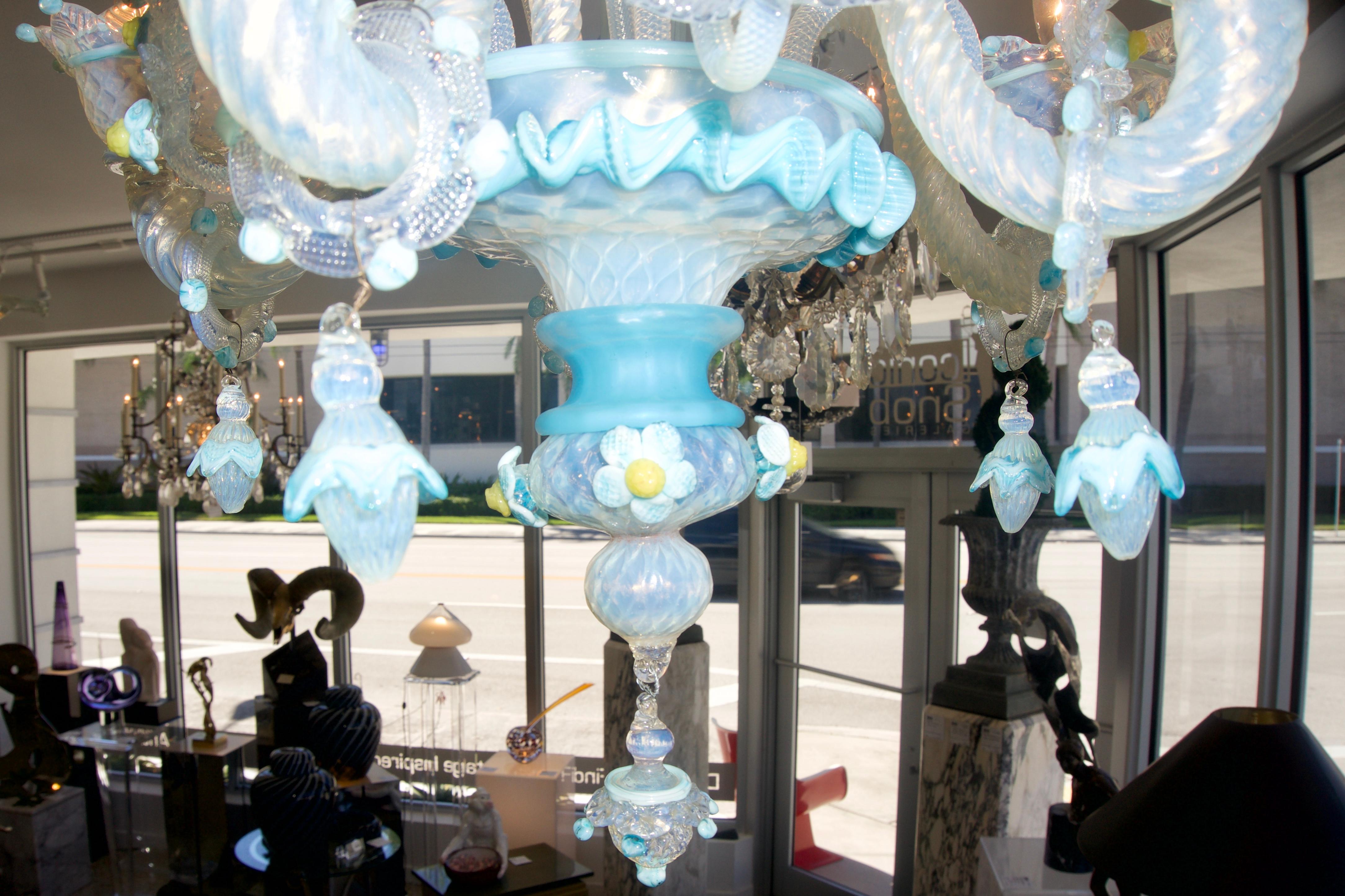 Romantic Galliano Ferro Murano Glass Chandelier For Sale