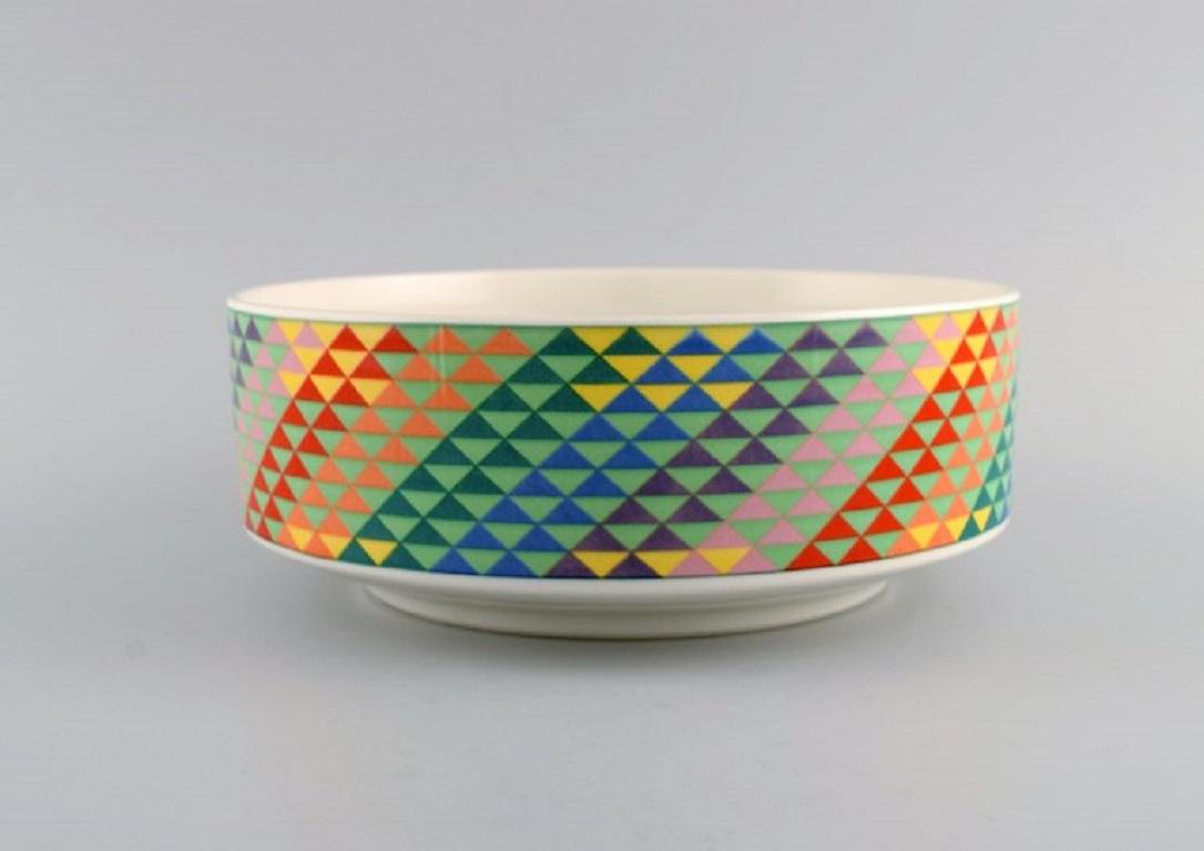 Gallo Design, Germany, Large Pamplona Porcelain Bowl, Colorful Decoration In Excellent Condition In Copenhagen, DK
